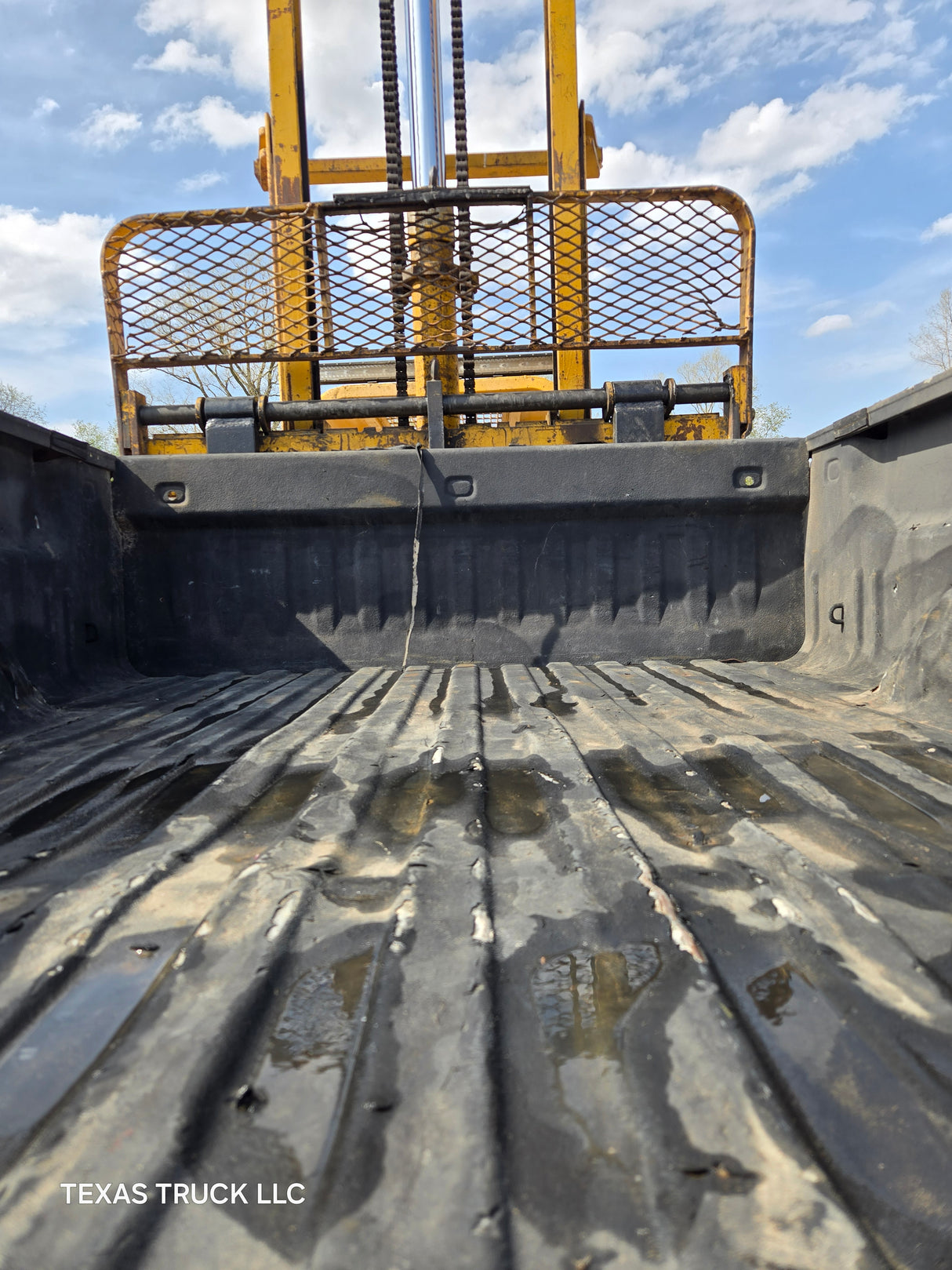 2007-2013 Chevrolet Silverado 1500 2500 3500 HD 6' 6" Short Truck Bed