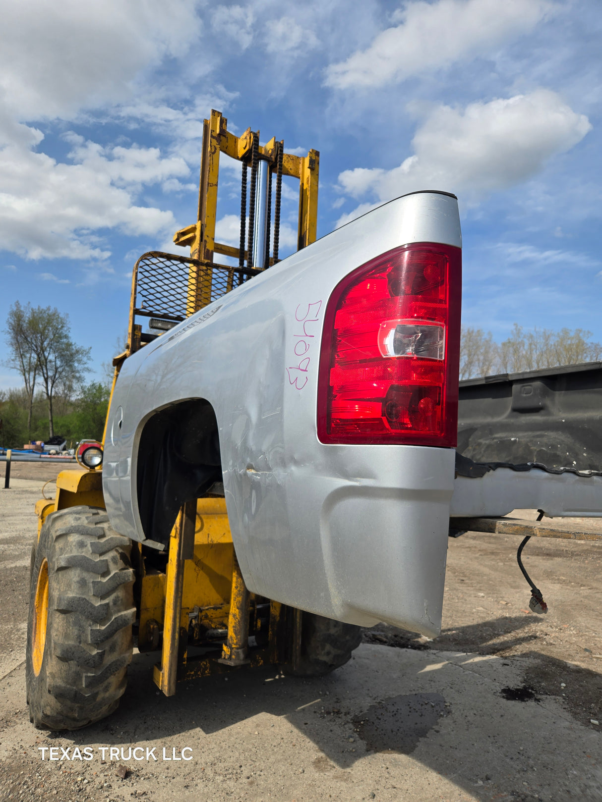2007-2013 Chevrolet Silverado 1500 2500 3500 HD 6' 6" Short Truck Bed