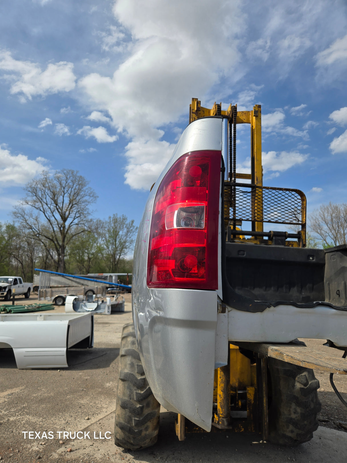 2007-2013 Chevrolet Silverado 1500 2500 3500 HD 6' 6" Short Truck Bed