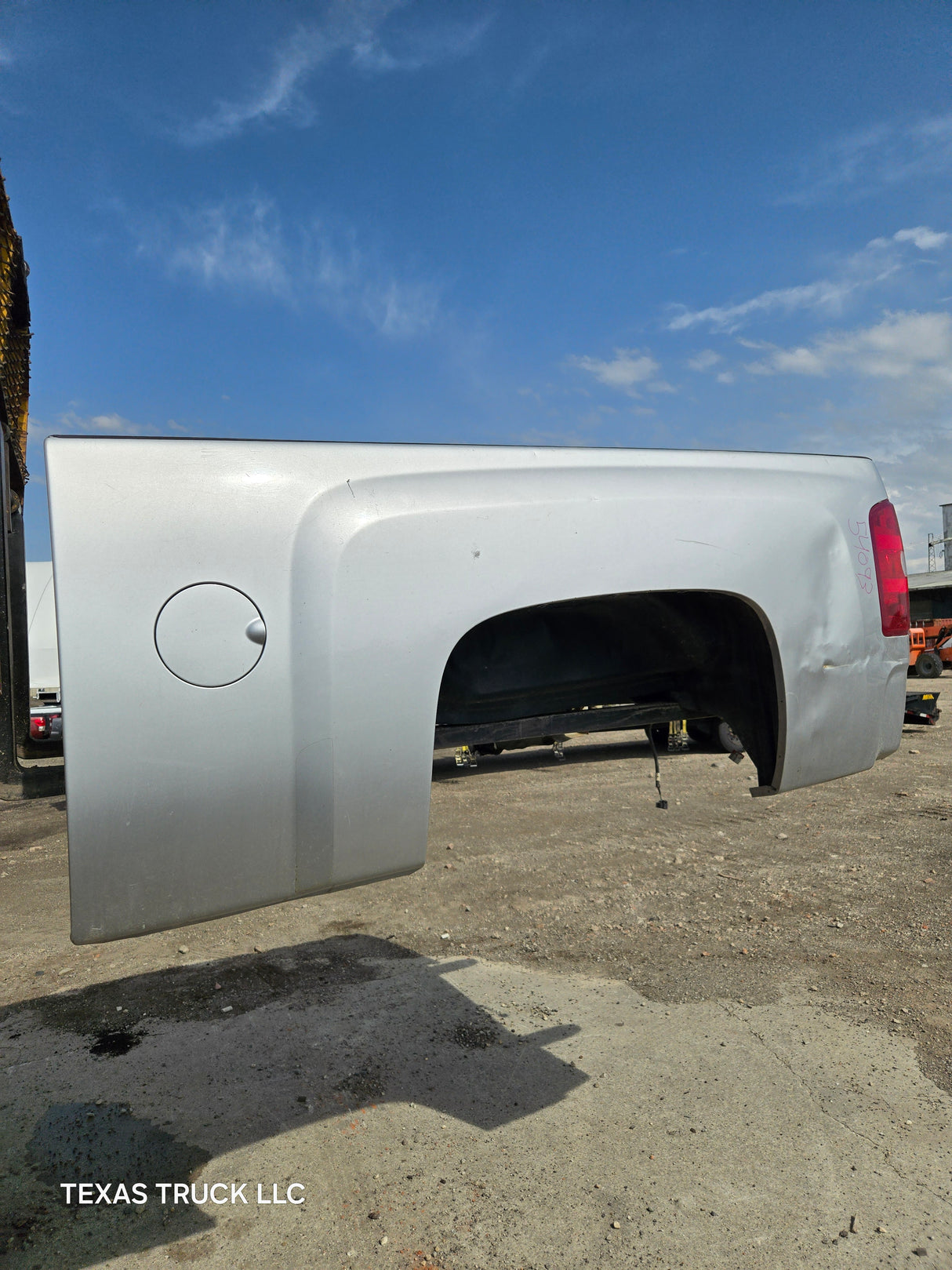 2007-2013 Chevrolet Silverado 1500 2500 3500 HD 6' 6" Short Truck Bed