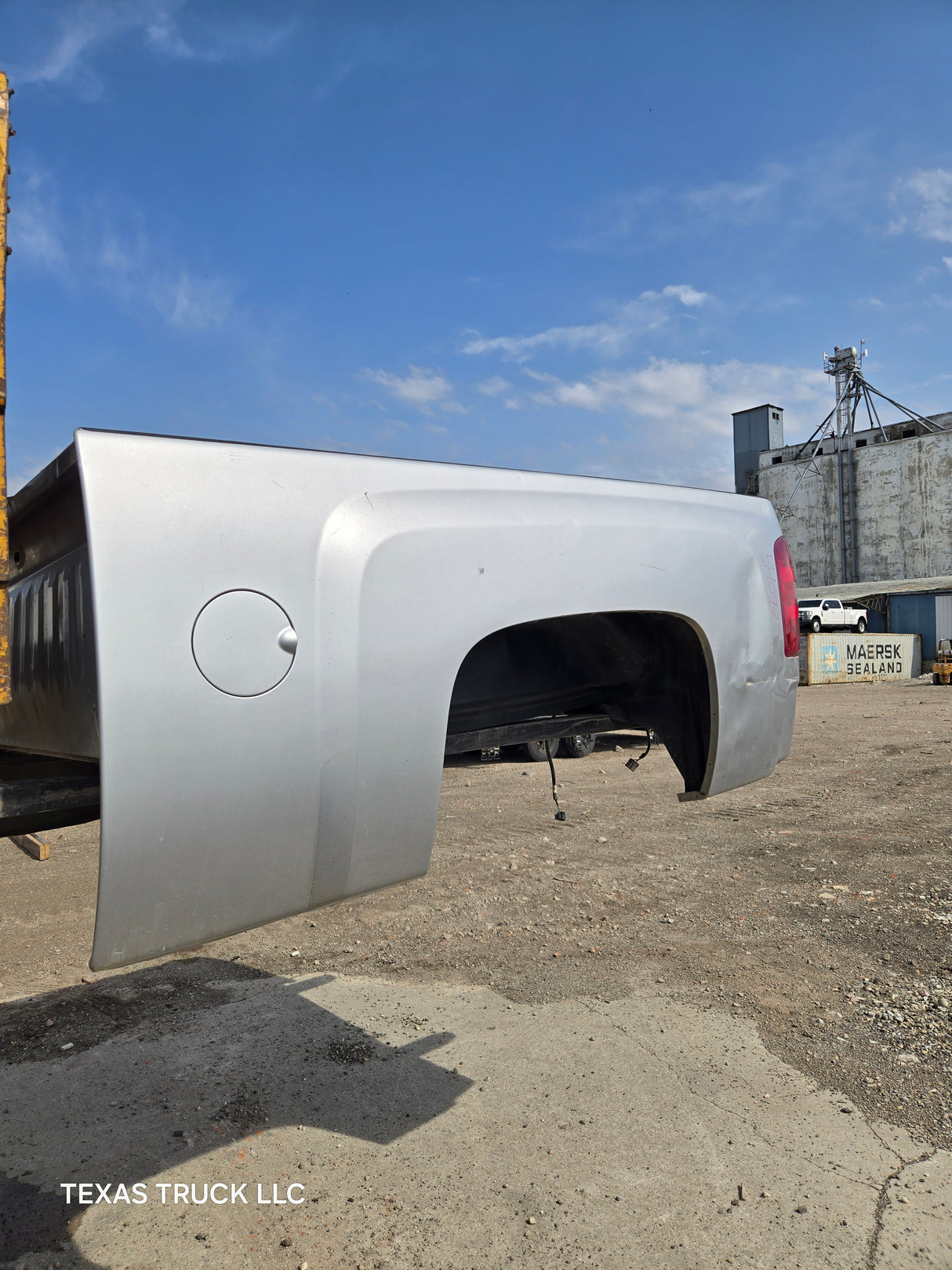2007-2013 Chevrolet Silverado 1500 2500 3500 HD 6' 6" Short Truck Bed