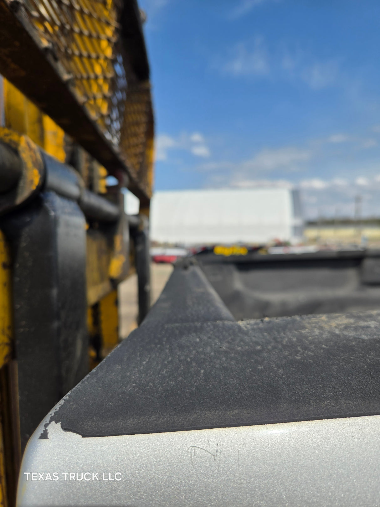 2007-2013 Chevrolet Silverado 1500 2500 3500 HD 6' 6" Short Truck Bed