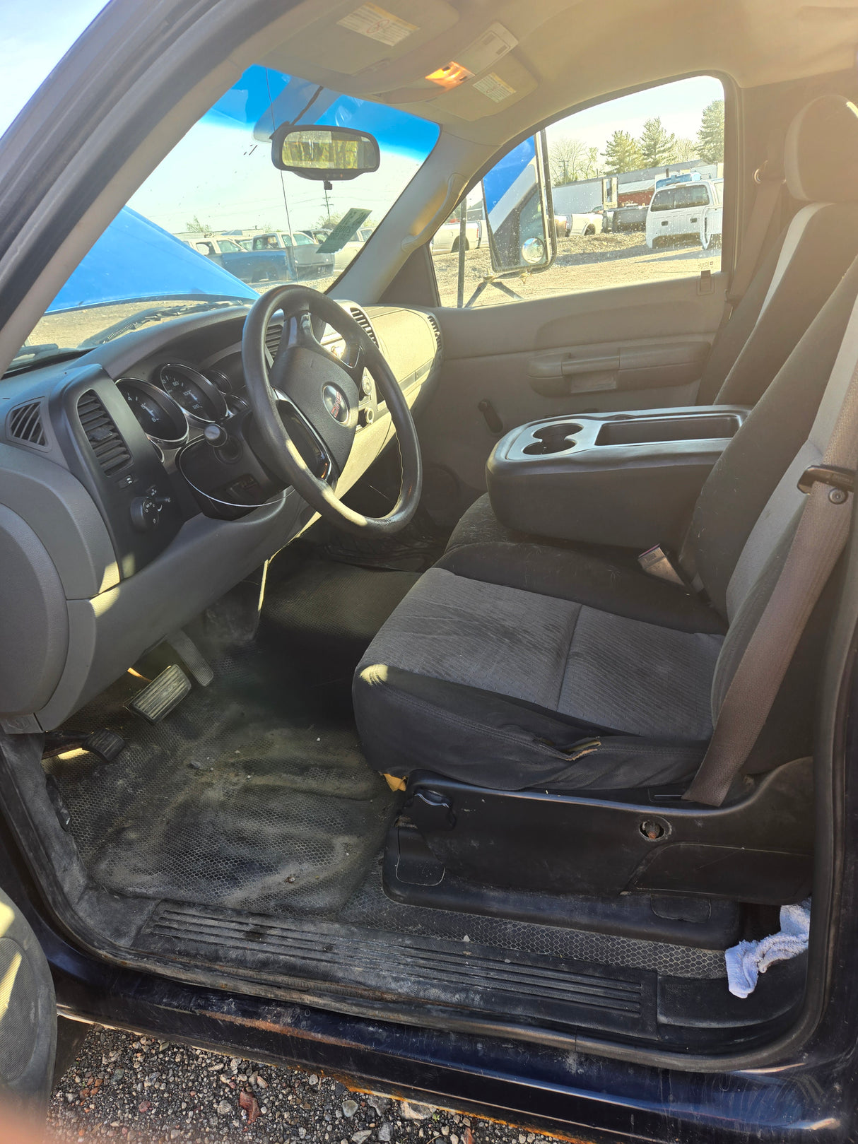 2009 GMC 3500 HD Dually - FULL PART OUT