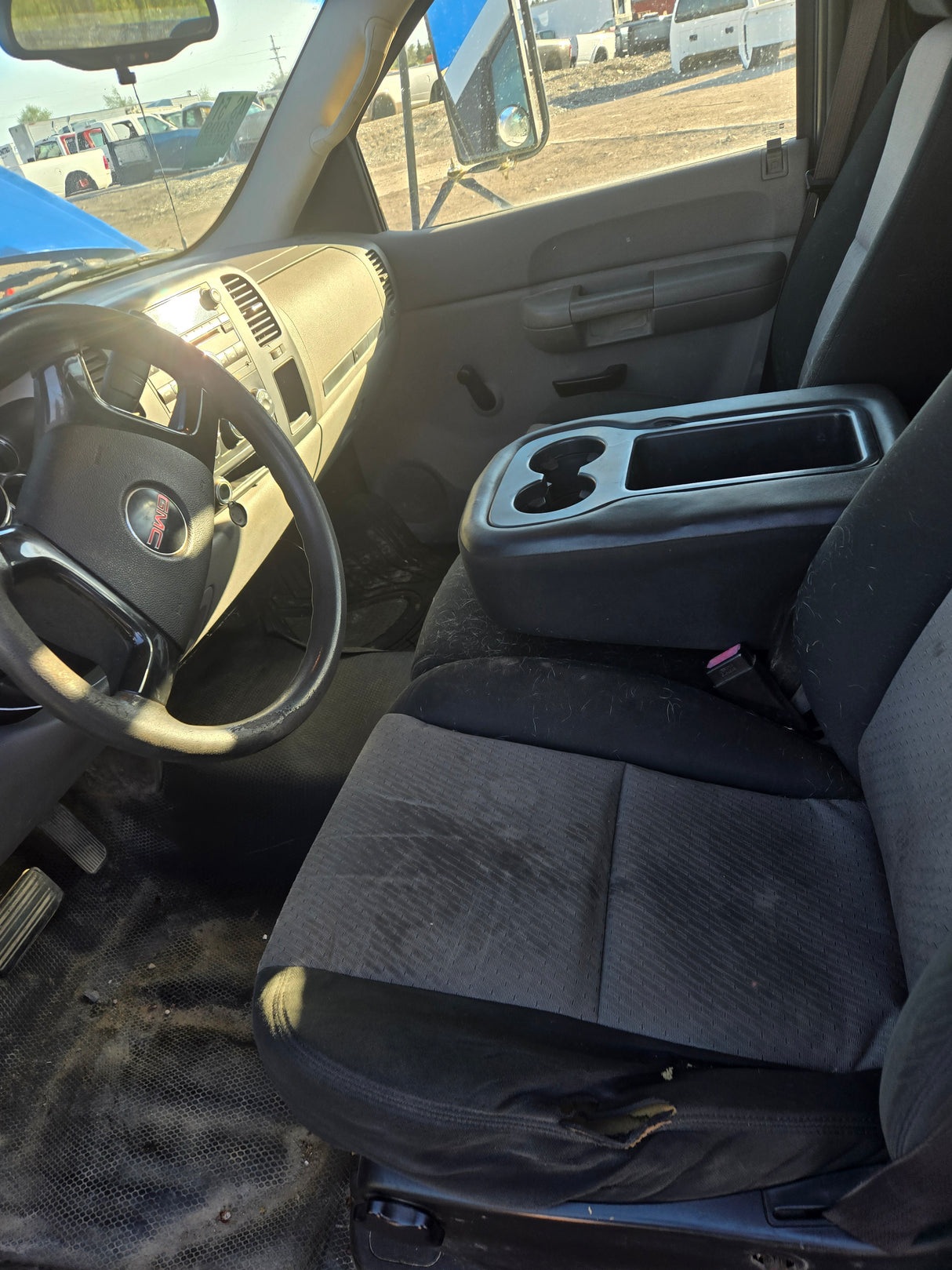 2009 GMC 3500 HD Dually - FULL PART OUT