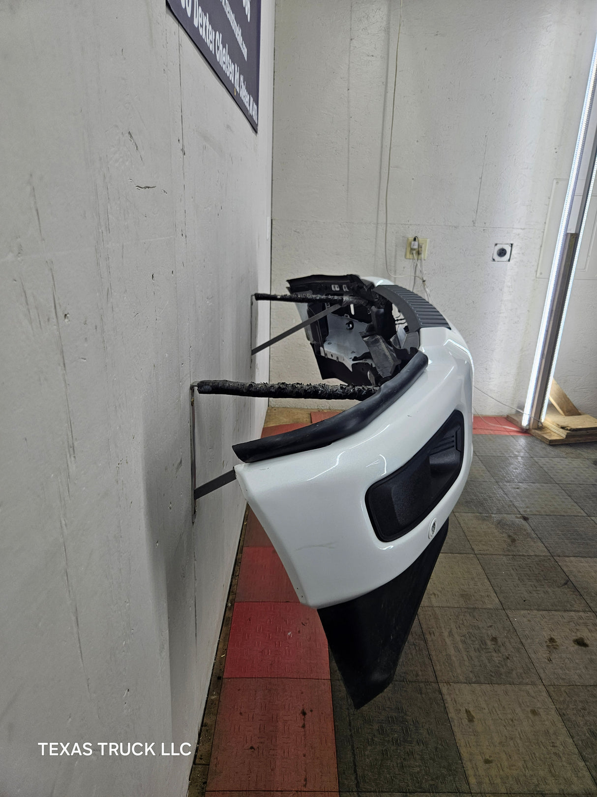 2023-2025 Ford Super Duty F250 F350 Front Bumper with Park Aid / Adaptive cruise sensor holes PPC3B 17750 EMSMAS