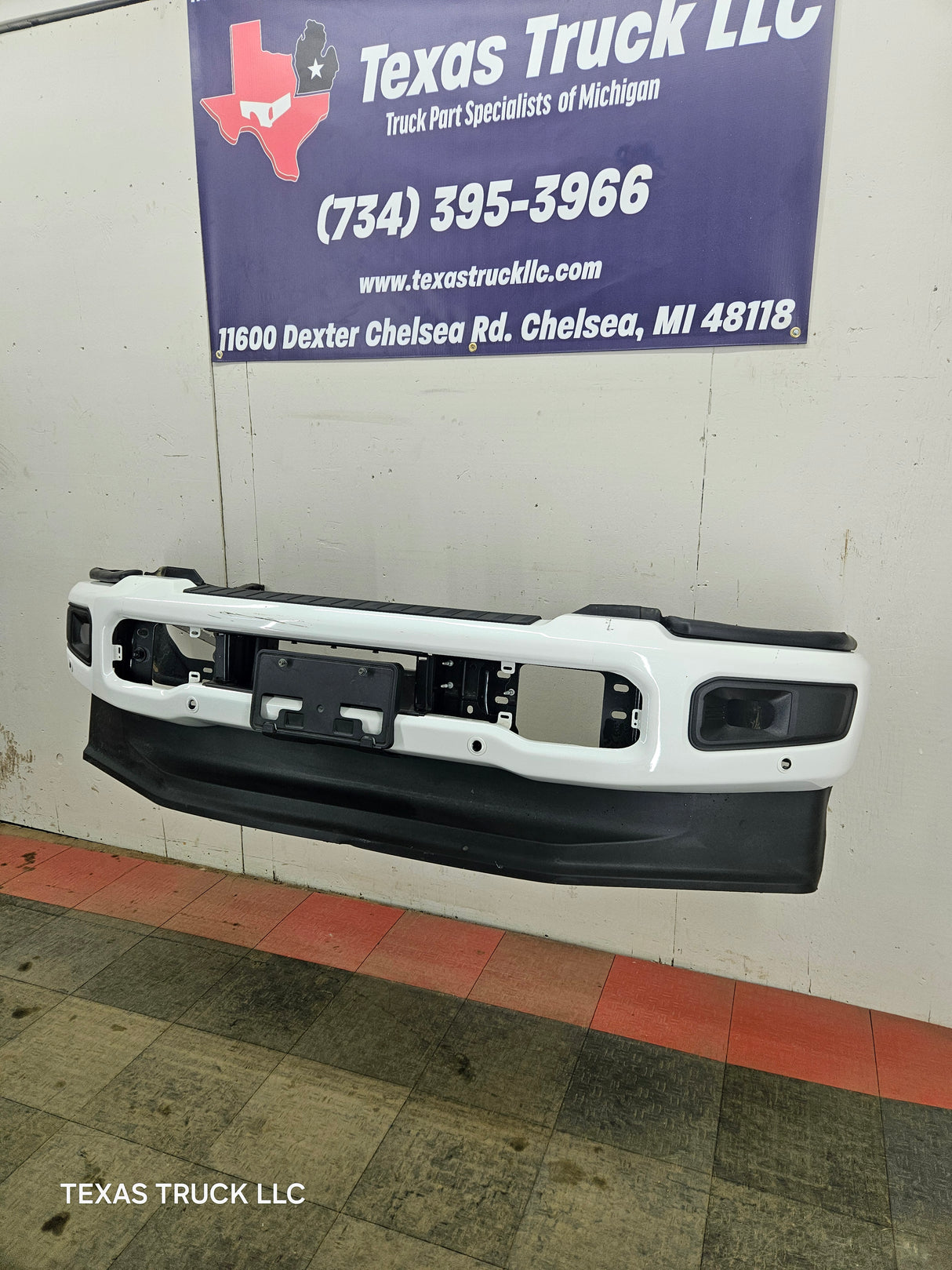 2023-2025 Ford Super Duty F250 F350 Front Bumper with Park Aid / Adaptive cruise sensor holes PPC3B 17750 EMSMAS