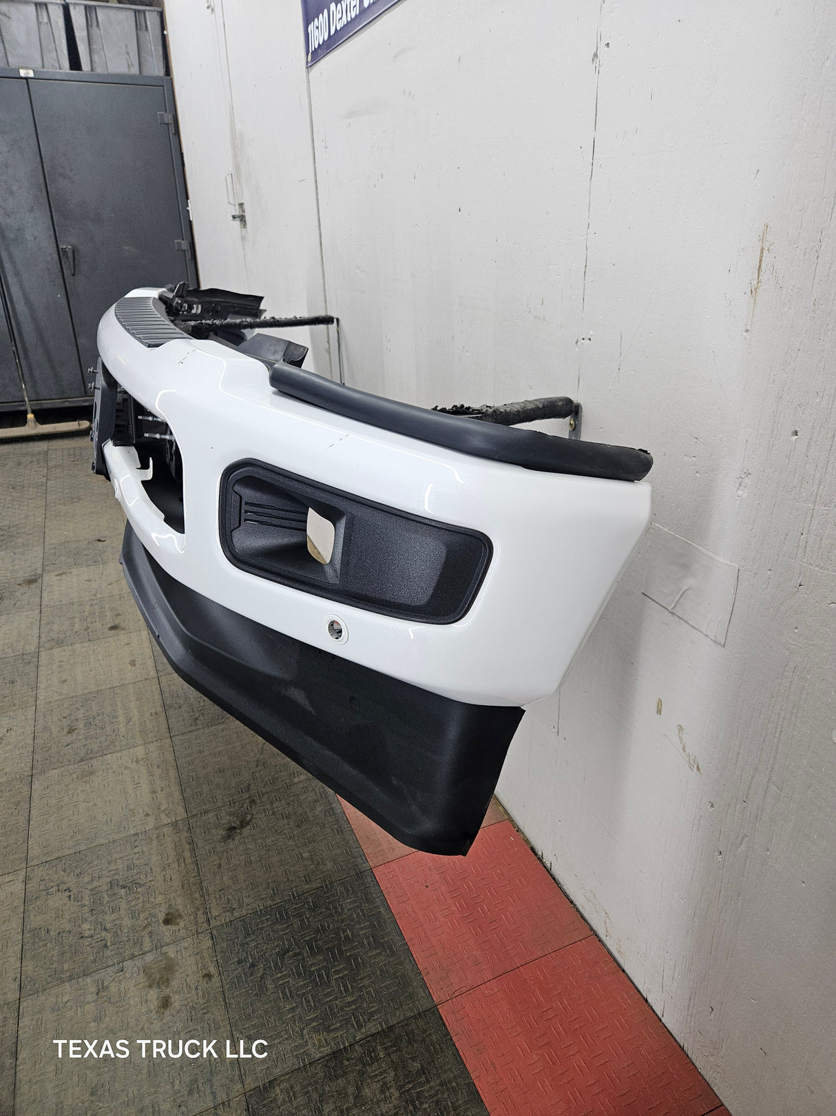 2023-2025 Ford Super Duty F250 F350 Front Bumper with Park Aid / Adaptive cruise sensor holes PPC3B 17750 EMSMAS