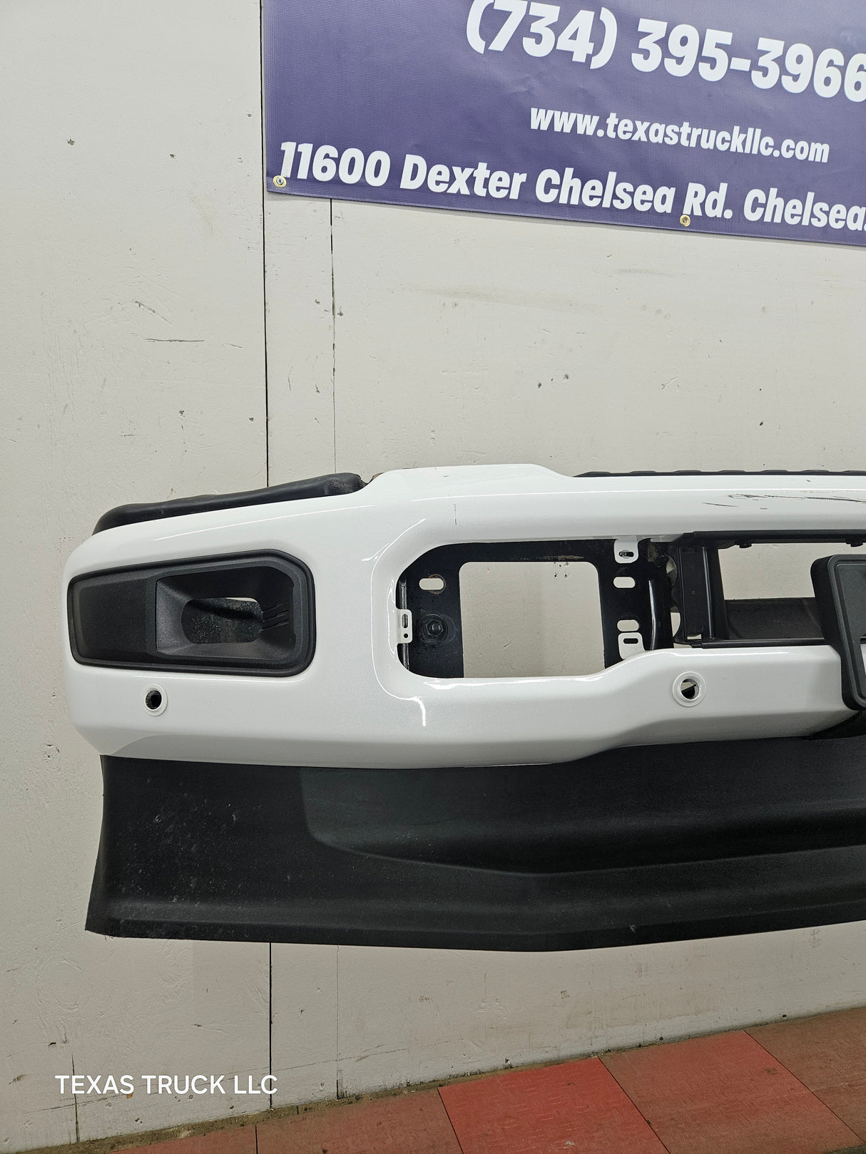 2023-2025 Ford Super Duty F250 F350 Front Bumper with Park Aid / Adaptive cruise sensor holes PPC3B 17750 EMSMAS