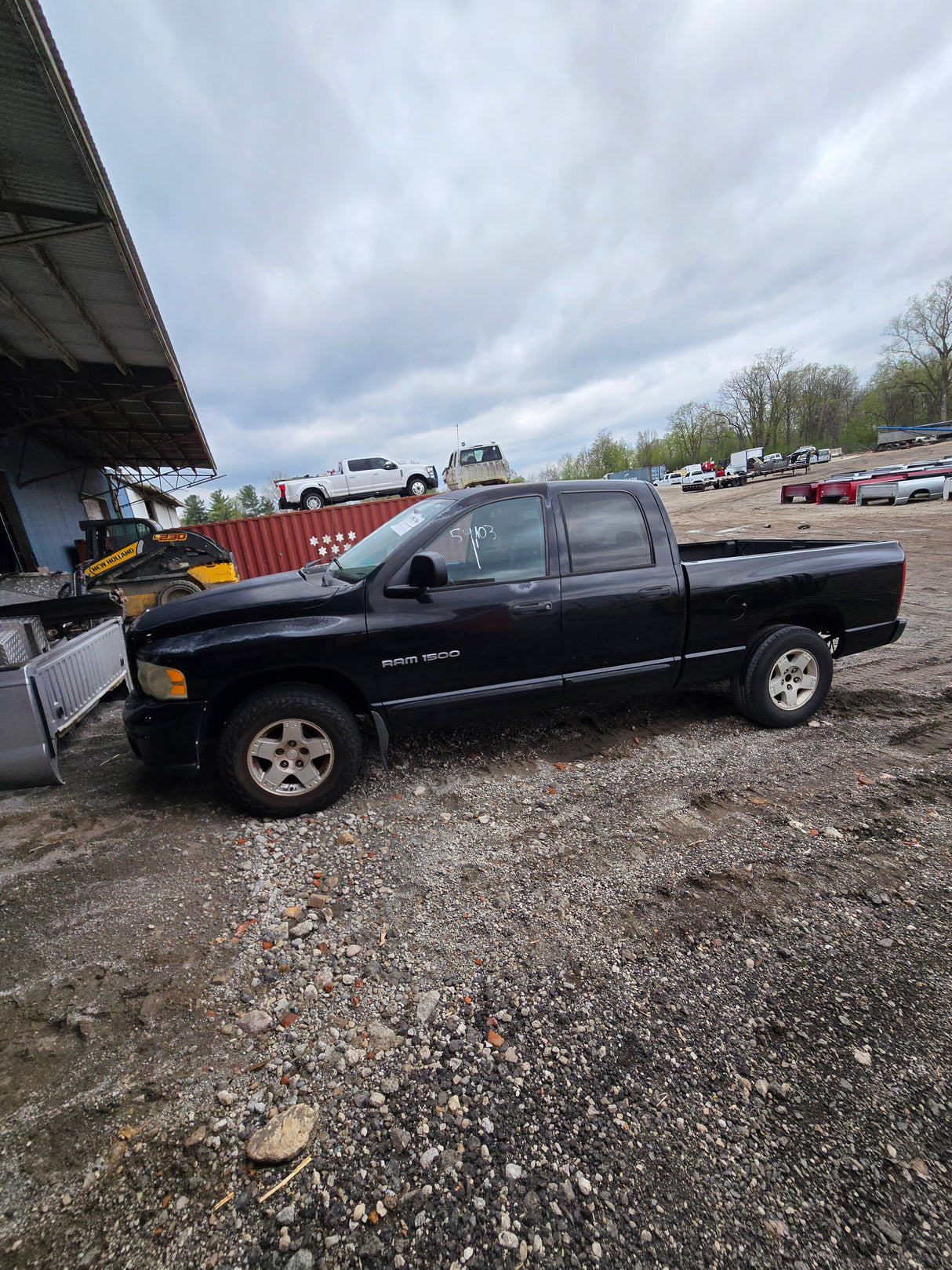 2004 Dodge Ram 1500 Crew Cab Short Bed 3rd gen - FULL PART OUT