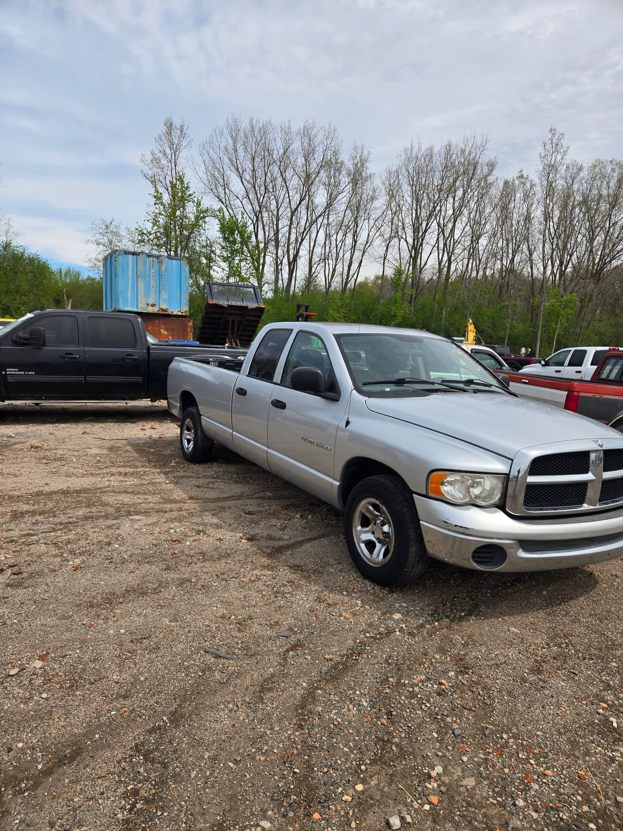 2004 Dodge Ram 1500 Crew Cab - FULL PART OUT