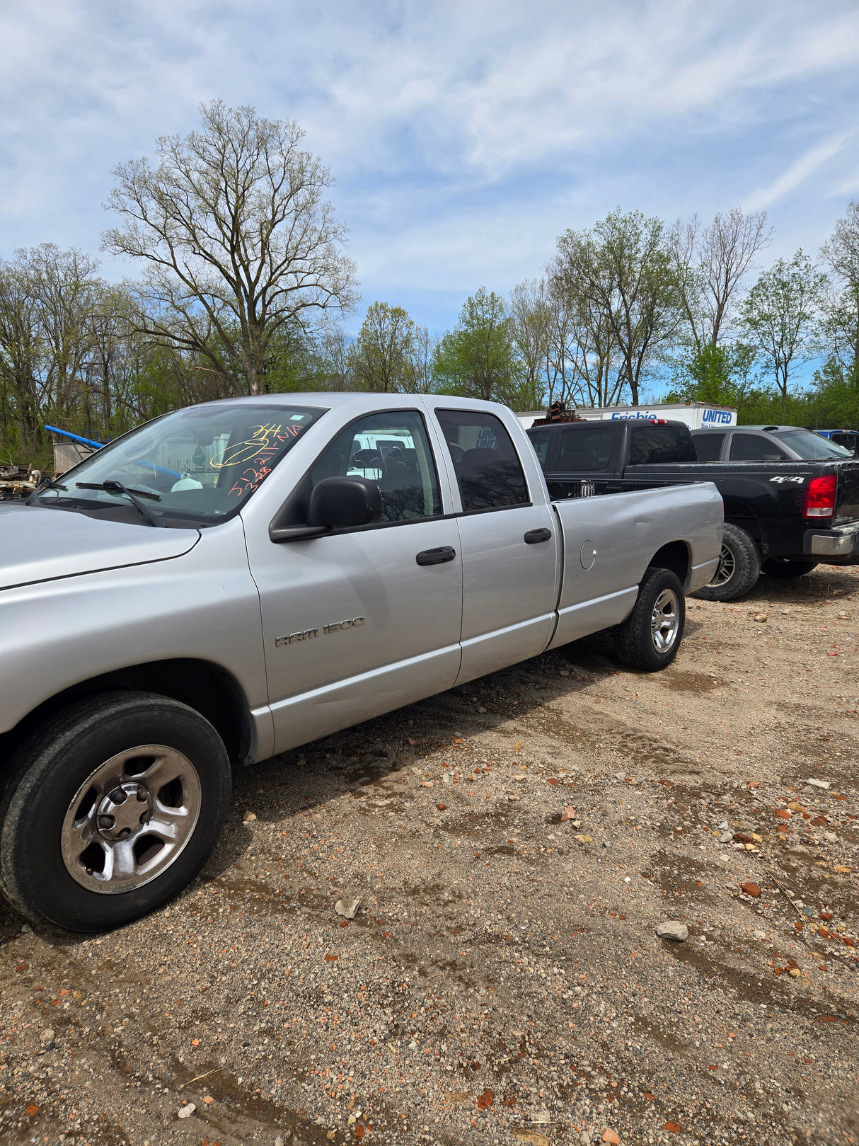 2004 Dodge Ram 1500 Crew Cab - FULL PART OUT