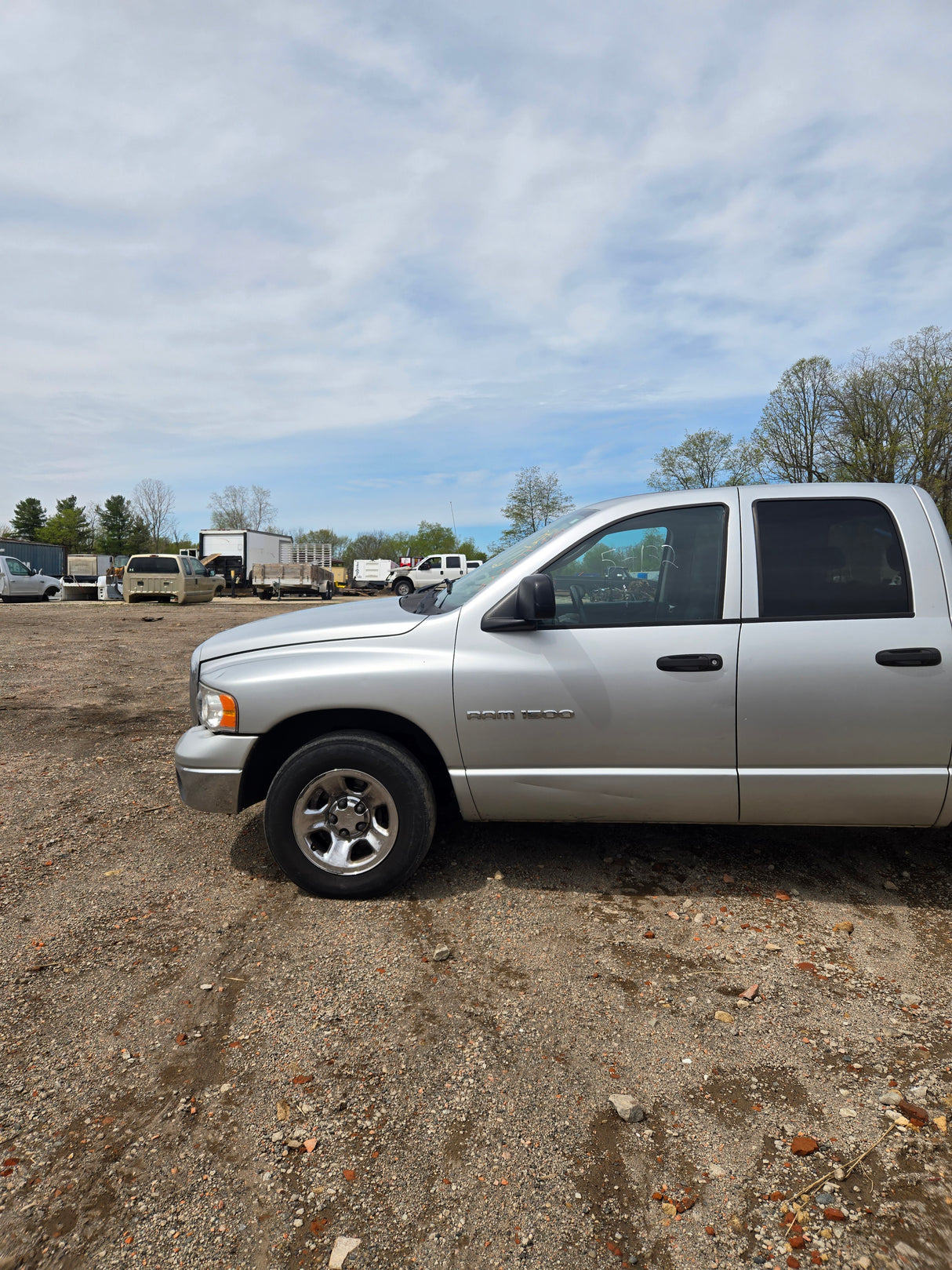 2004 Dodge Ram 1500 Crew Cab - FULL PART OUT