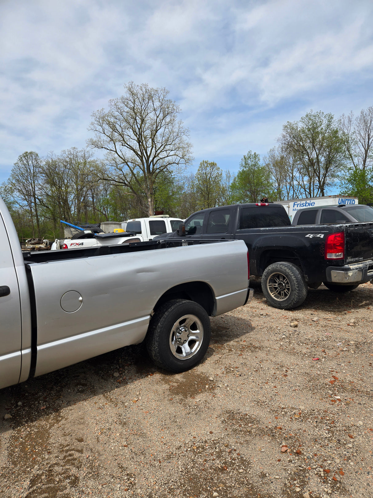 2004 Dodge Ram 1500 Crew Cab - FULL PART OUT
