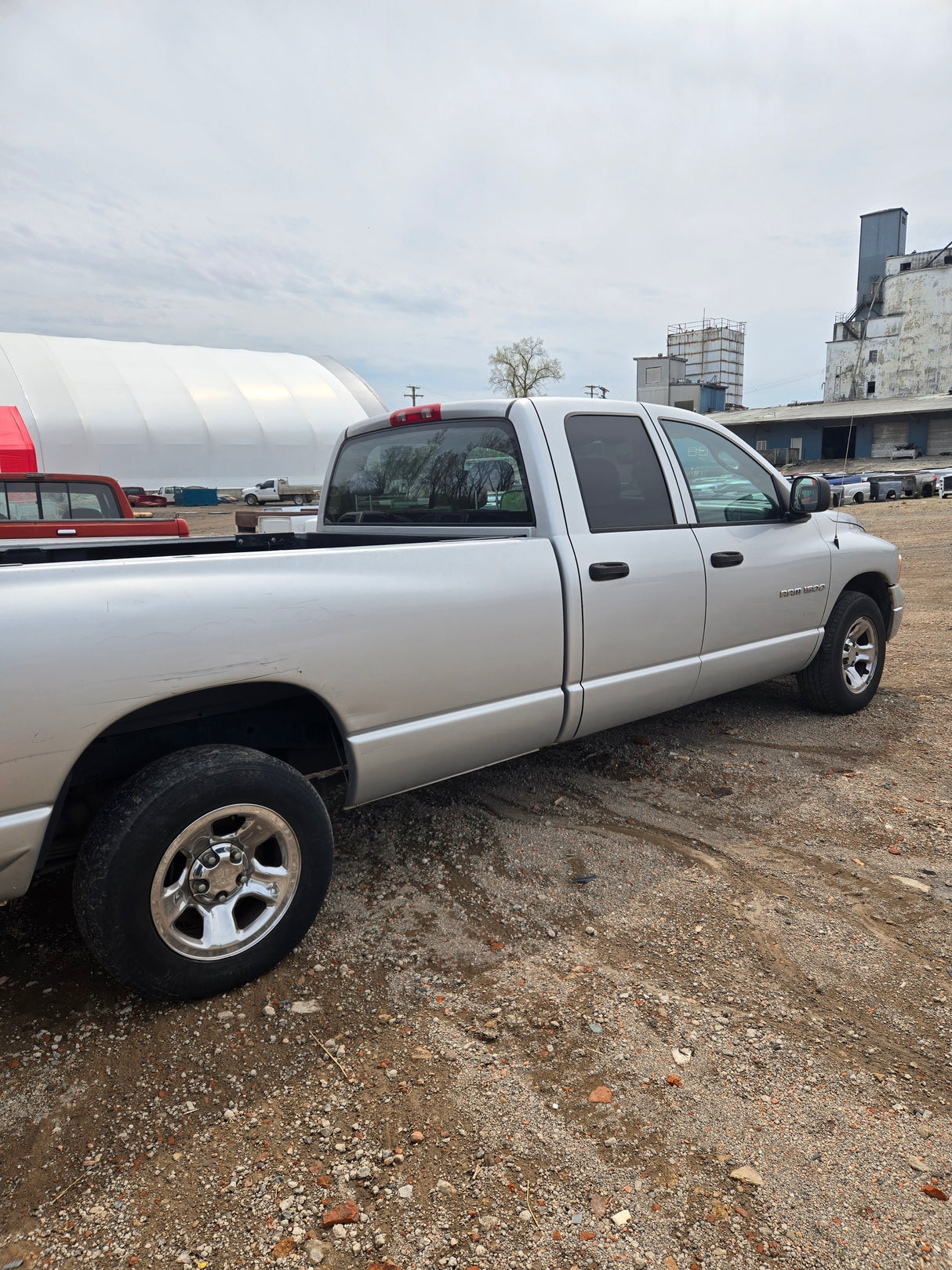 2004 Dodge Ram 1500 Crew Cab - FULL PART OUT