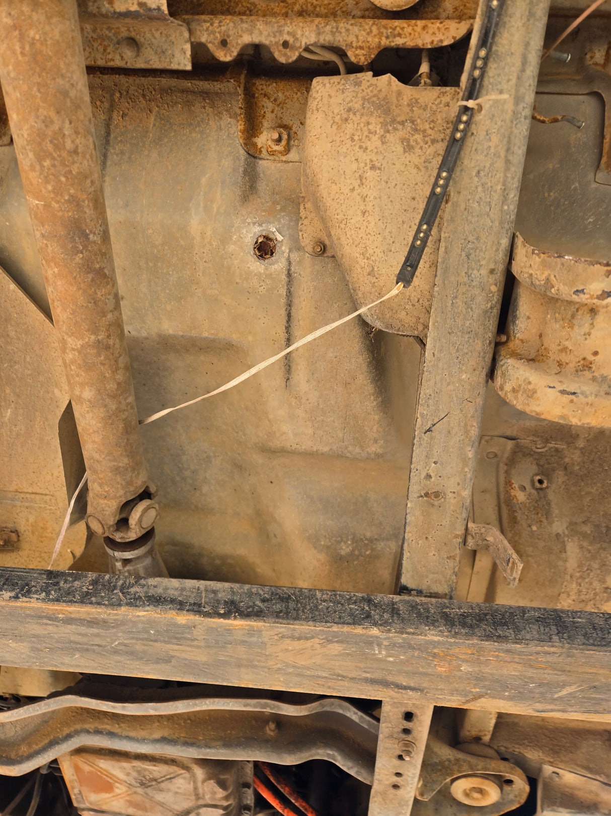 1986 Chevrolet C10 Square body - FULL PART OUT