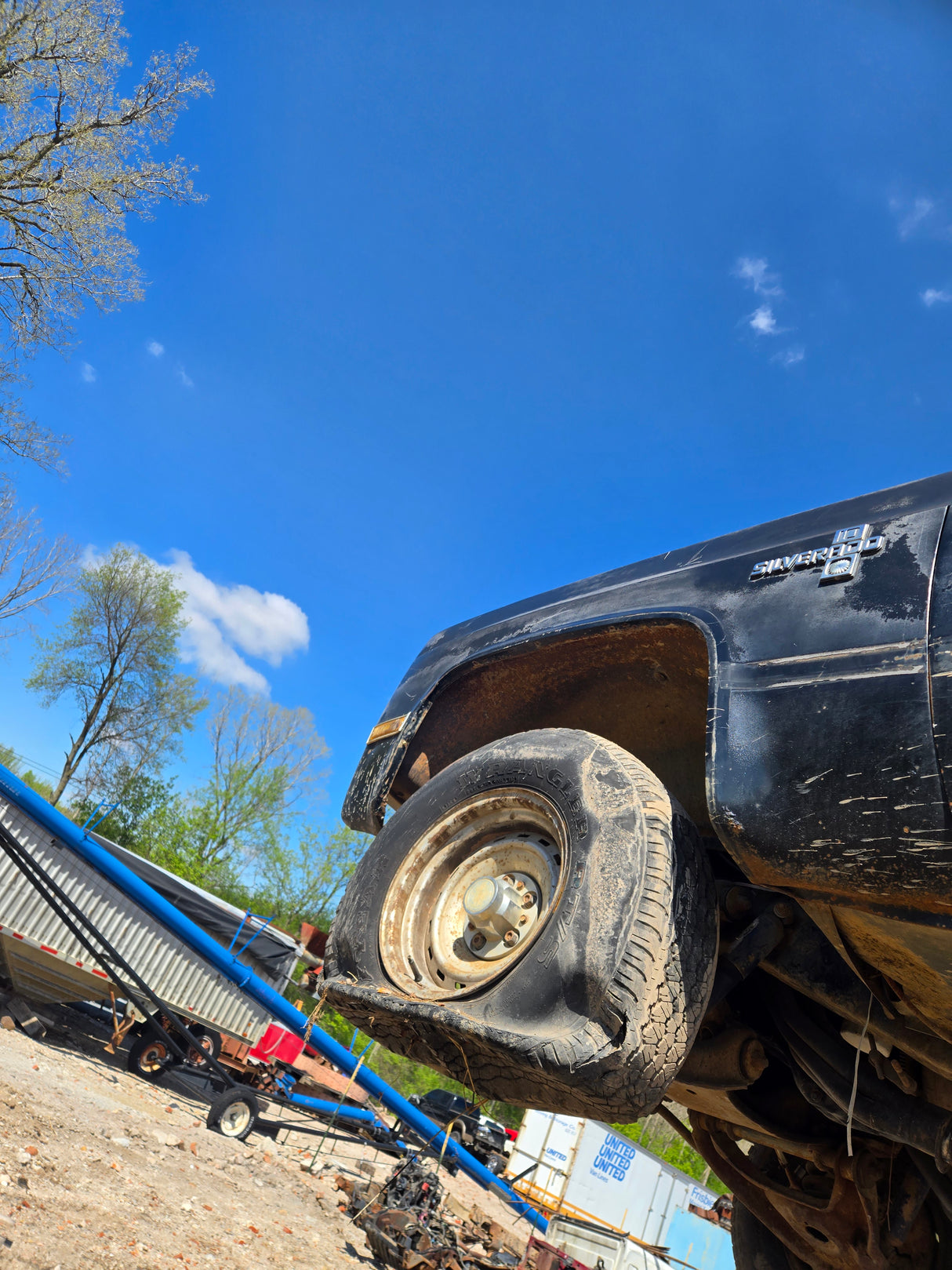 1986 Chevrolet C10 Square body - FULL PART OUT