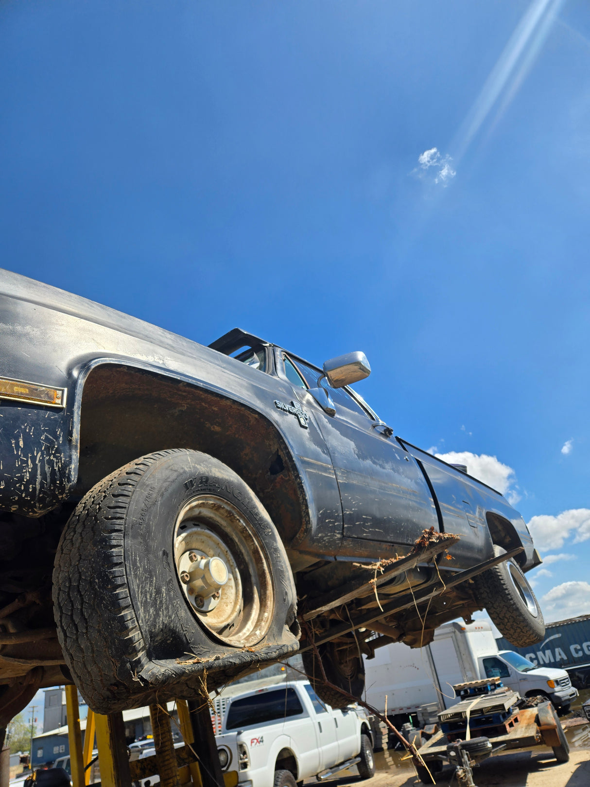 1986 Chevrolet C10 Square body - FULL PART OUT