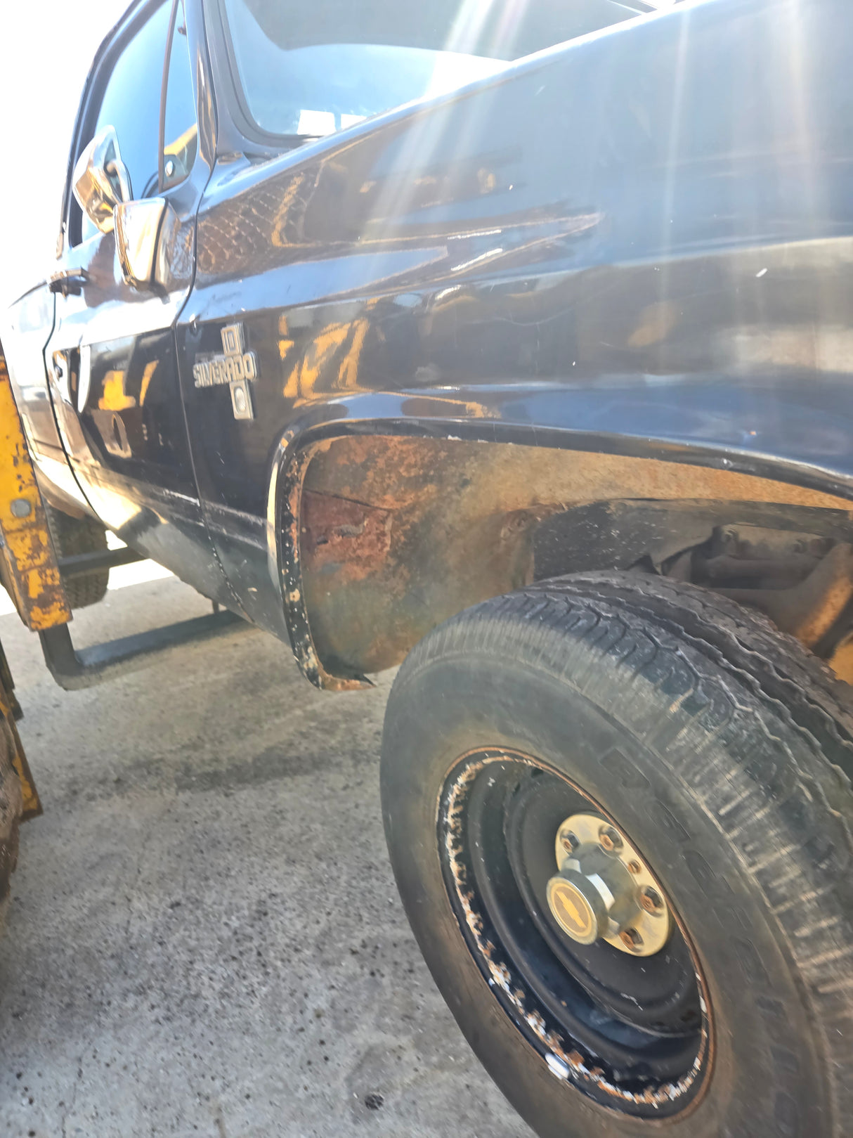 1986 Chevrolet C10 Square body - FULL PART OUT