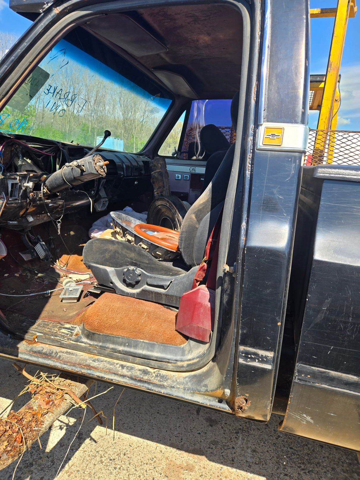 1986 Chevrolet C10 Square body - FULL PART OUT