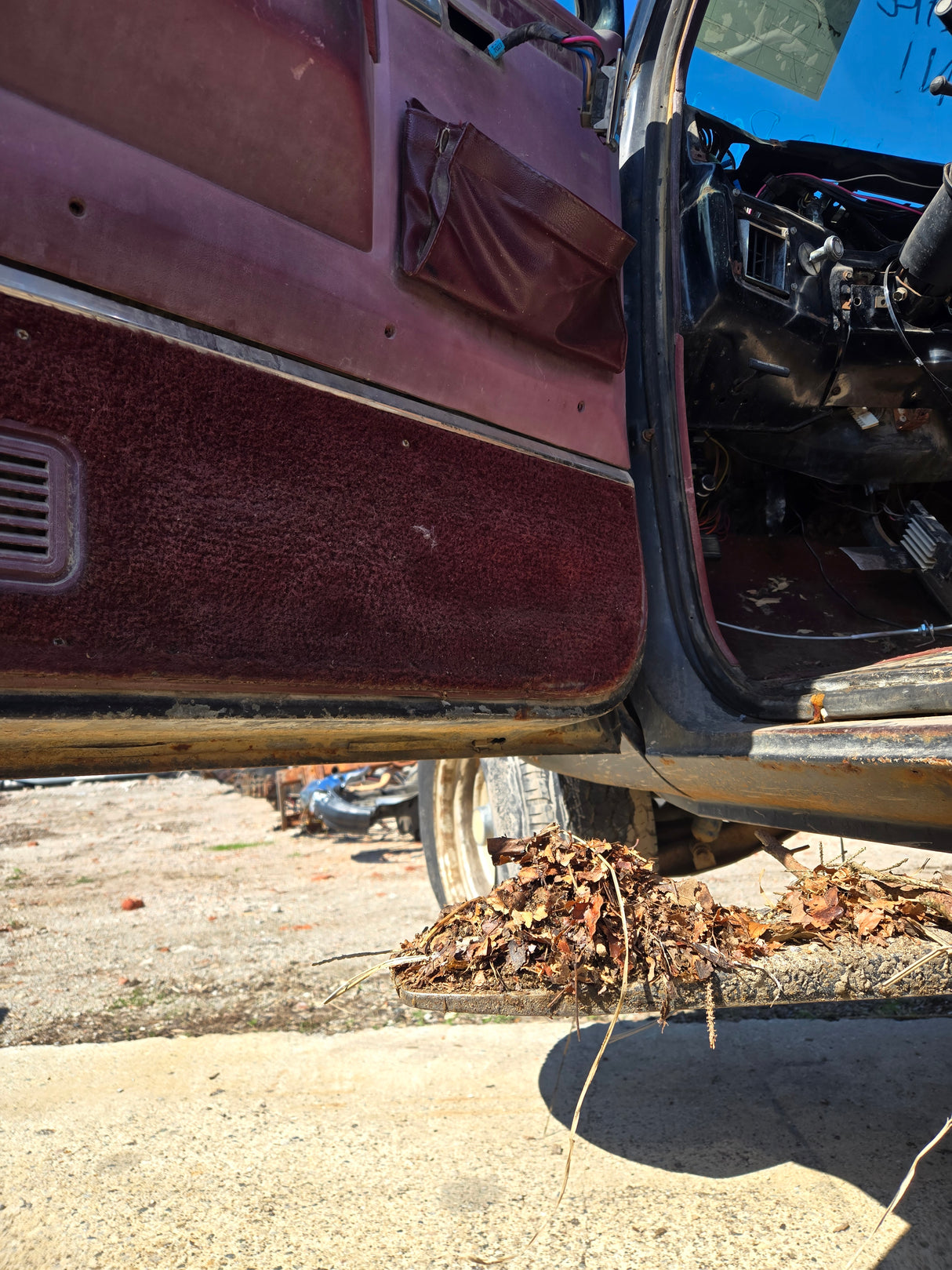 1986 Chevrolet C10 Square body - FULL PART OUT