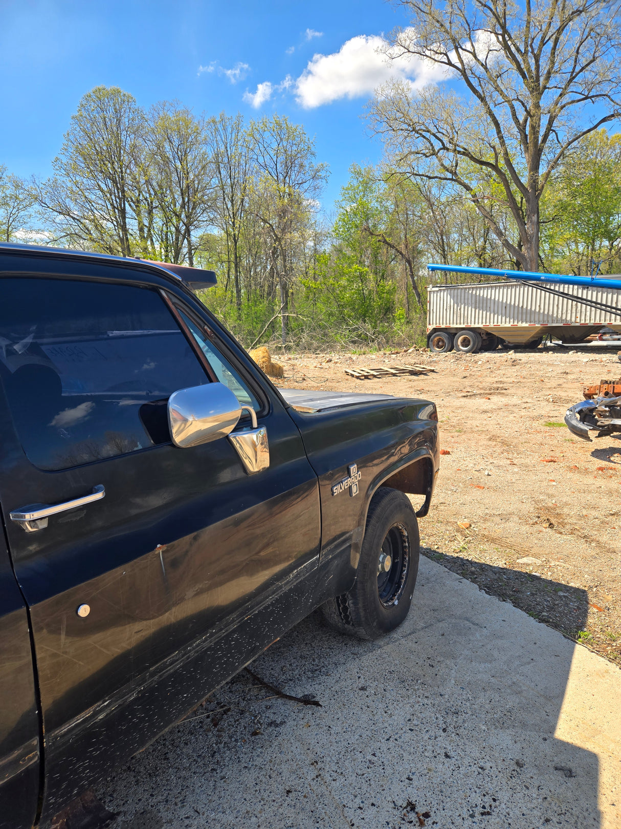 1986 Chevrolet C10 Square body - FULL PART OUT