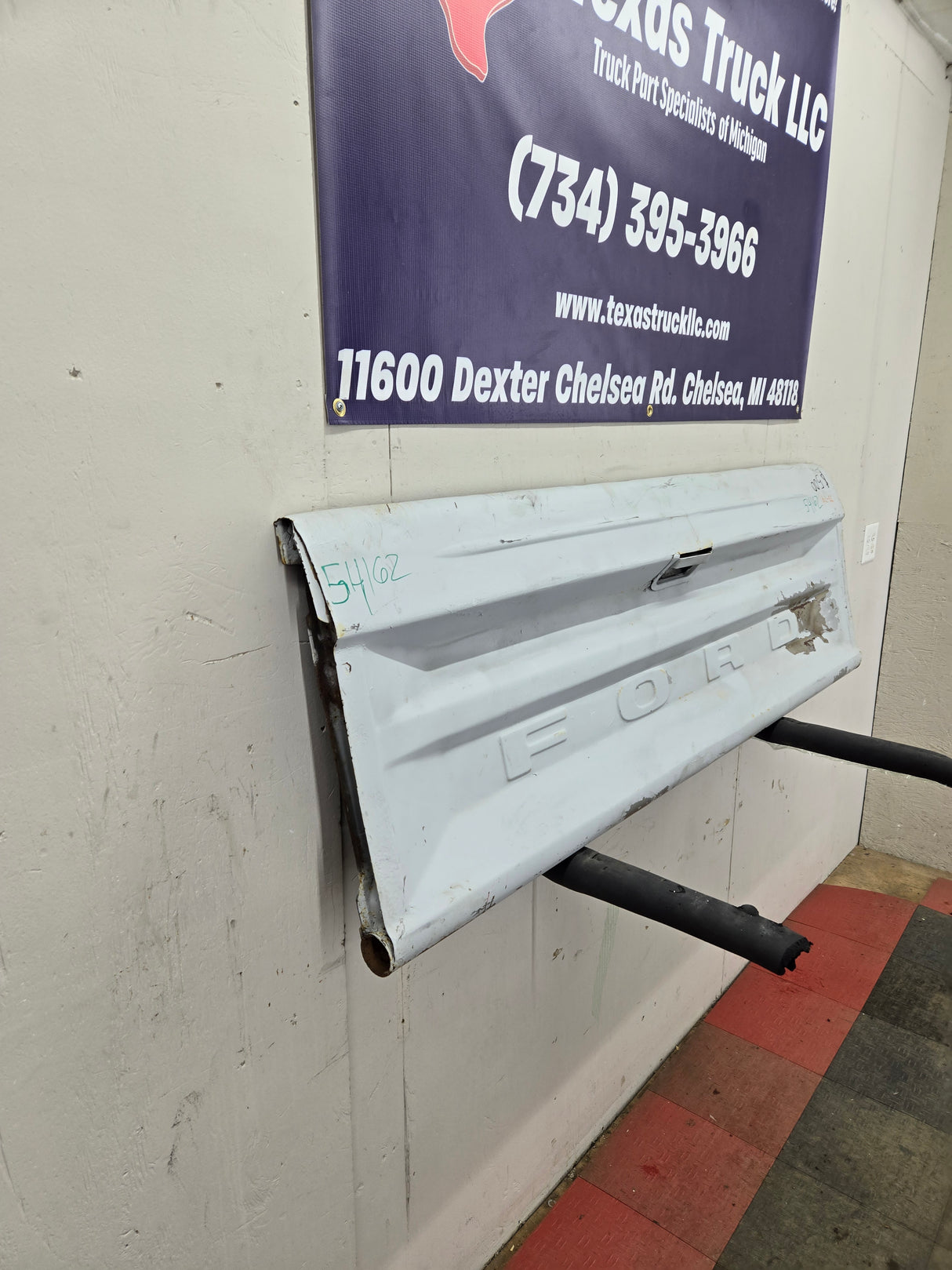 1973-1979 Ford F100 F150 F250 F350 Tailgate