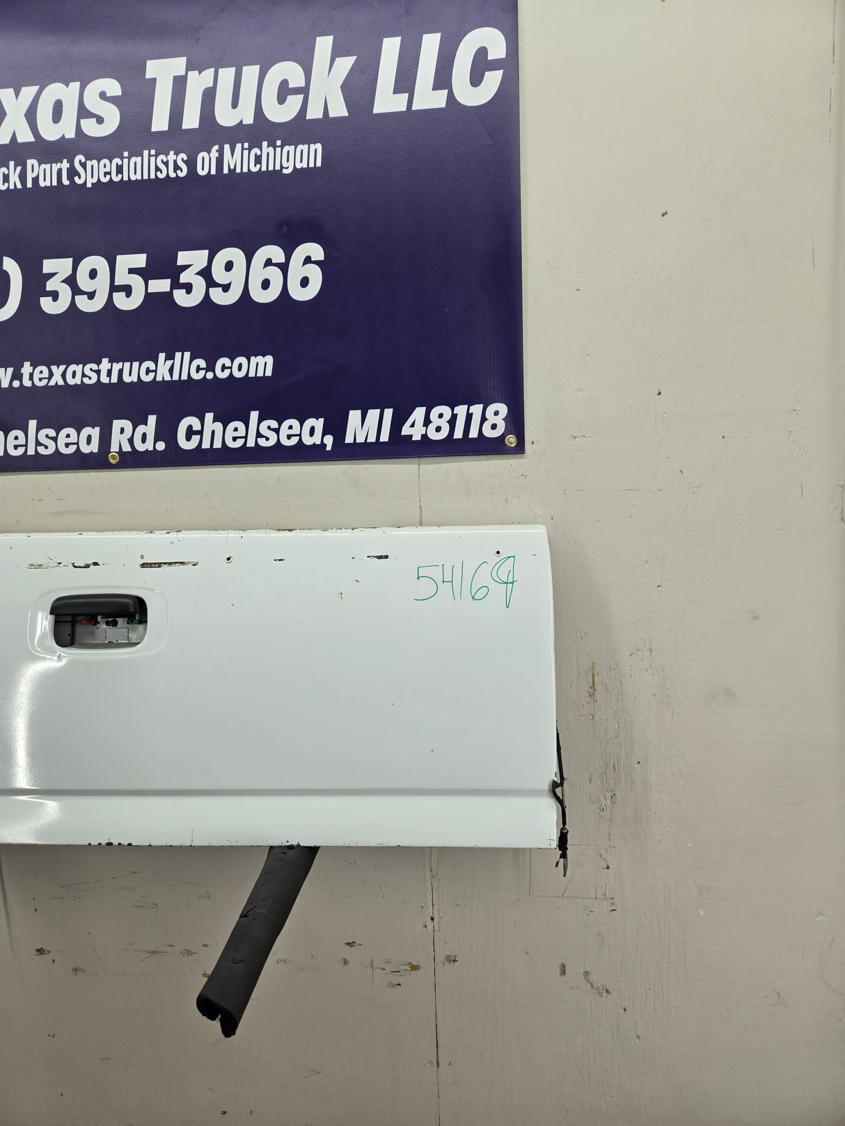 1999-2007 Chevrolet Silverado / GMC Sierra 1500 2500 3500 Tailgate