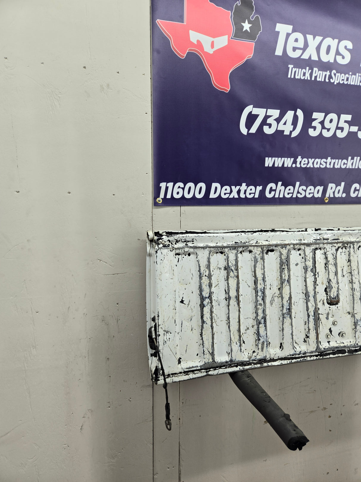 1999-2007 Chevrolet Silverado / GMC Sierra 1500 2500 3500 Tailgate