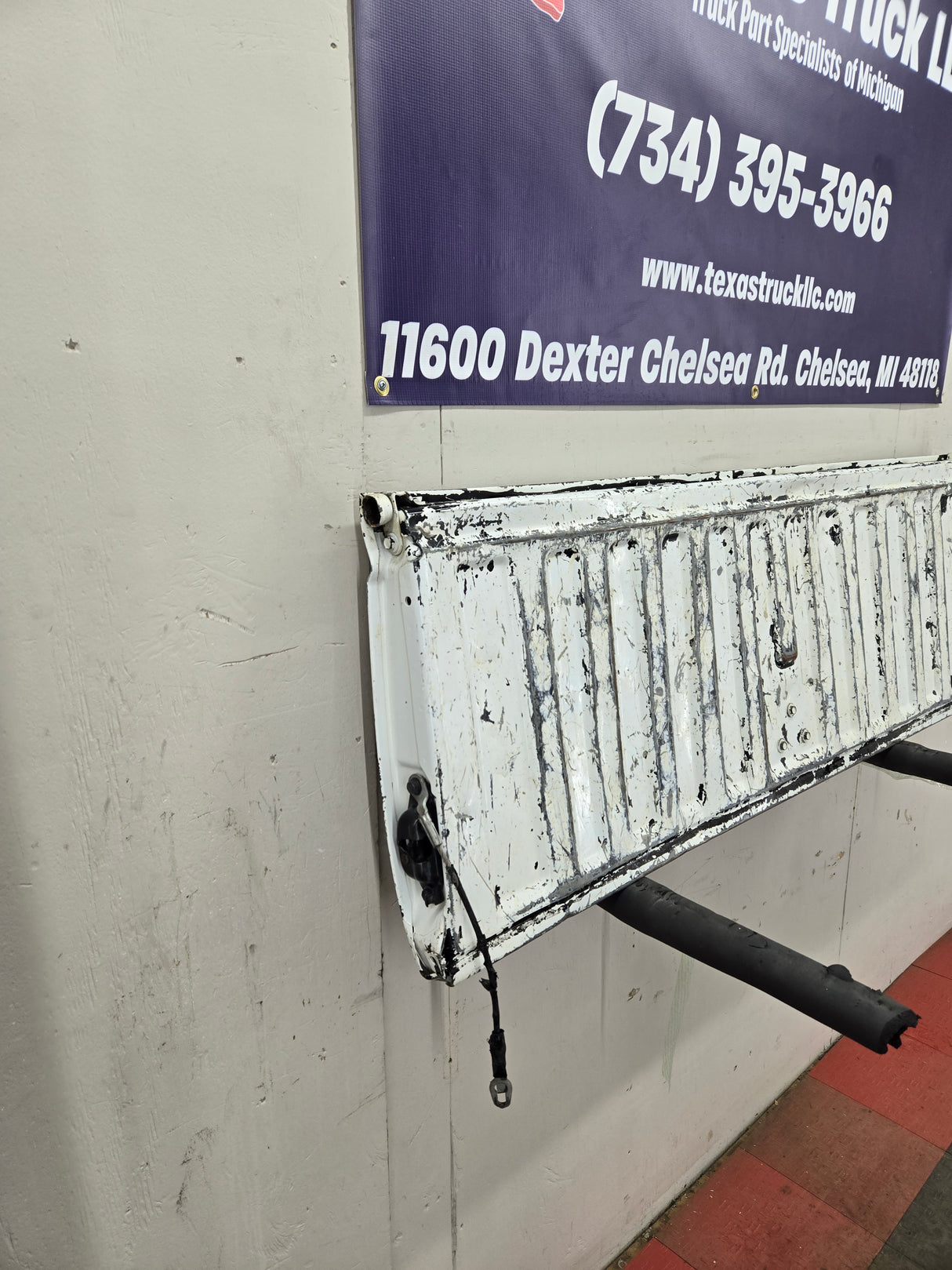 1999-2007 Chevrolet Silverado / GMC Sierra 1500 2500 3500 Tailgate