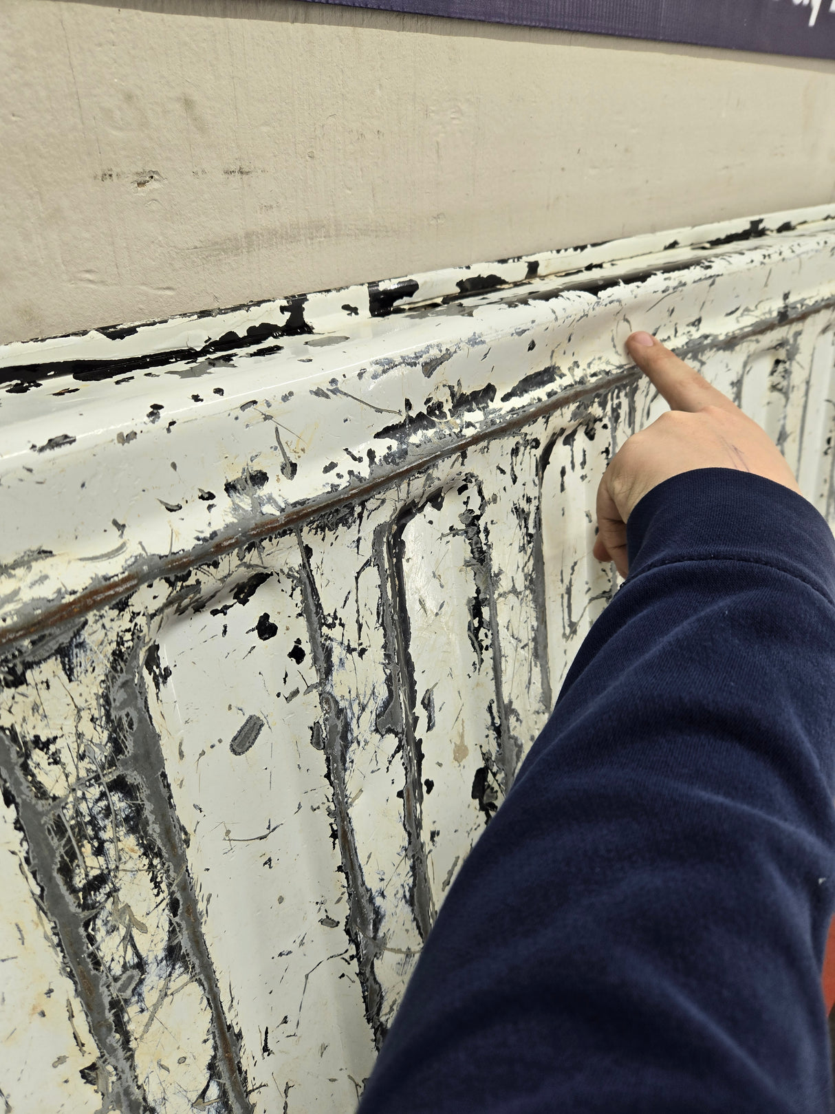 1999-2007 Chevrolet Silverado / GMC Sierra 1500 2500 3500 Tailgate