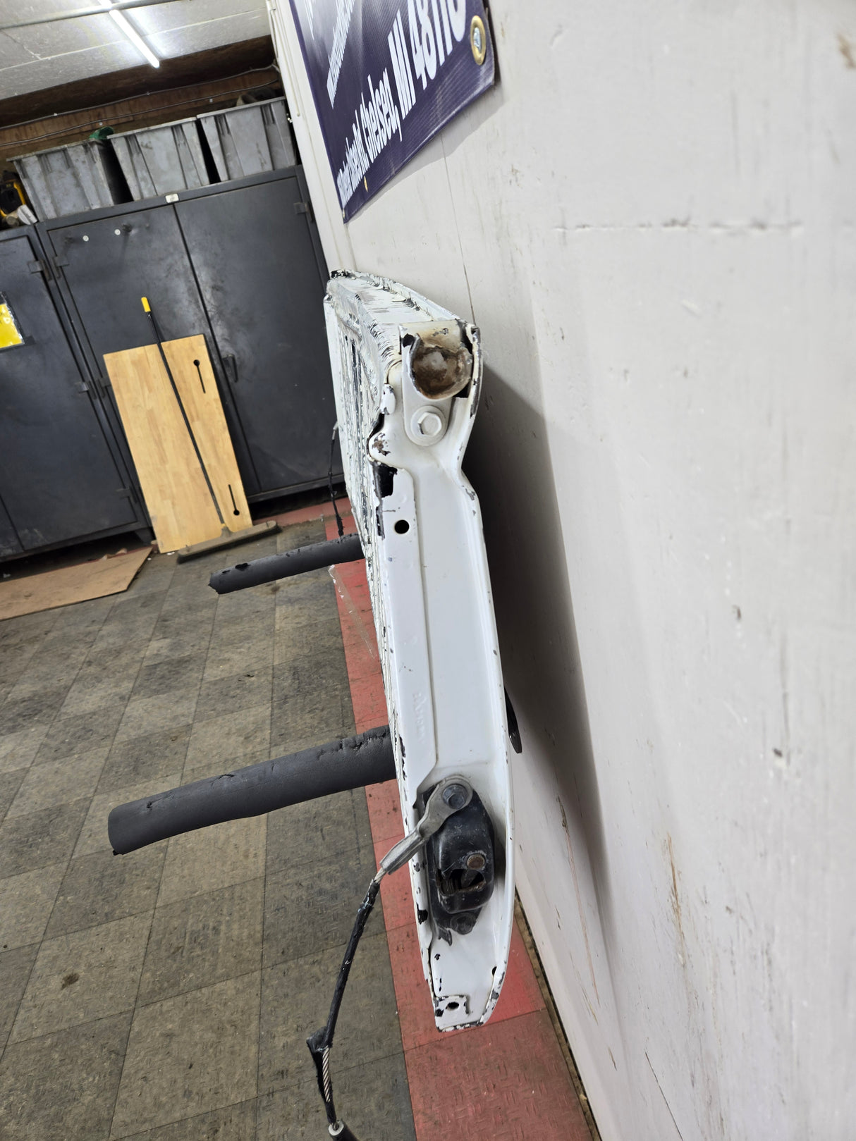 1999-2007 Chevrolet Silverado / GMC Sierra 1500 2500 3500 Tailgate