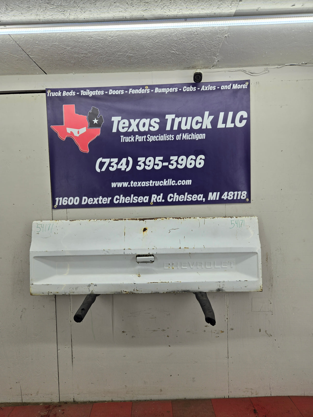 1973-1987 Chevrolet / GMC Square Body Tailgate C10 C15 C20 C25 C35 K10 K15 K20 K25 K35