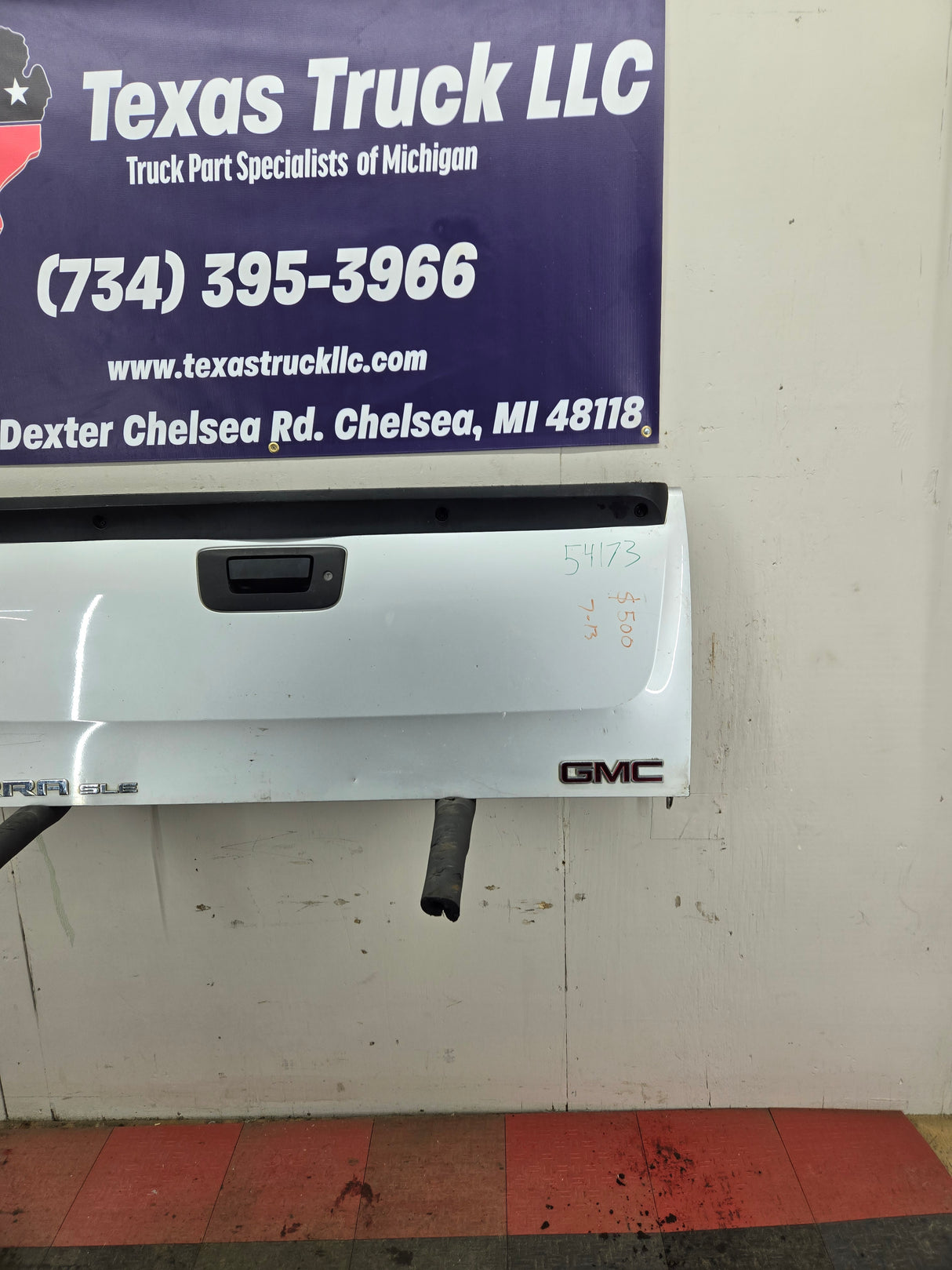 2007-2013 Chevrolet Silverado / GMC Sierra 1500 2500 3500 HD Tailgate