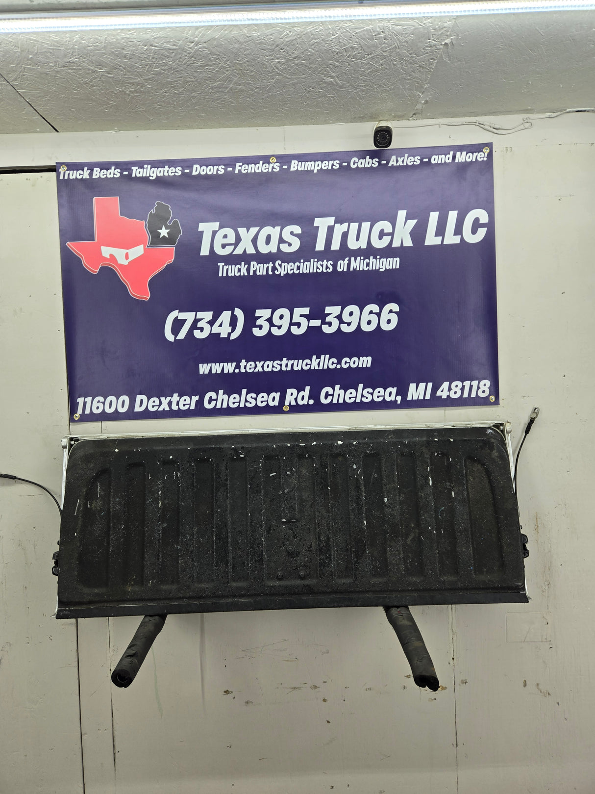 2007-2013 Chevrolet Silverado / GMC Sierra 1500 2500 3500 HD Tailgate