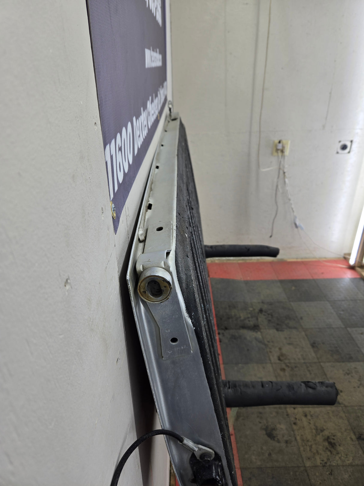 2007-2013 Chevrolet Silverado / GMC Sierra 1500 2500 3500 HD Tailgate