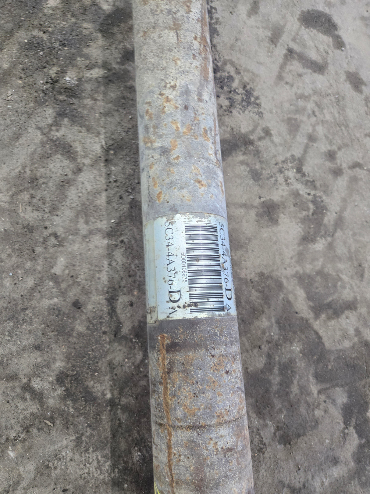 2011-2016 Ford F250 F350 F450 F550 Super Duty Front Drive Shaft BC34-4A376-EA