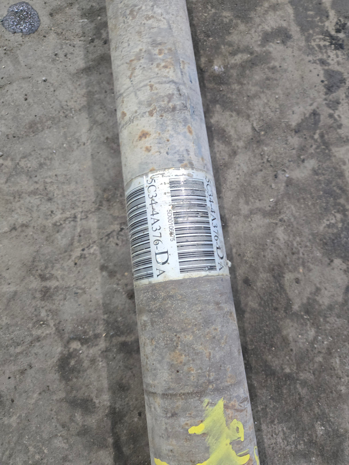 2011-2016 Ford F250 F350 F450 F550 Super Duty Front Drive Shaft BC34-4A376-EA