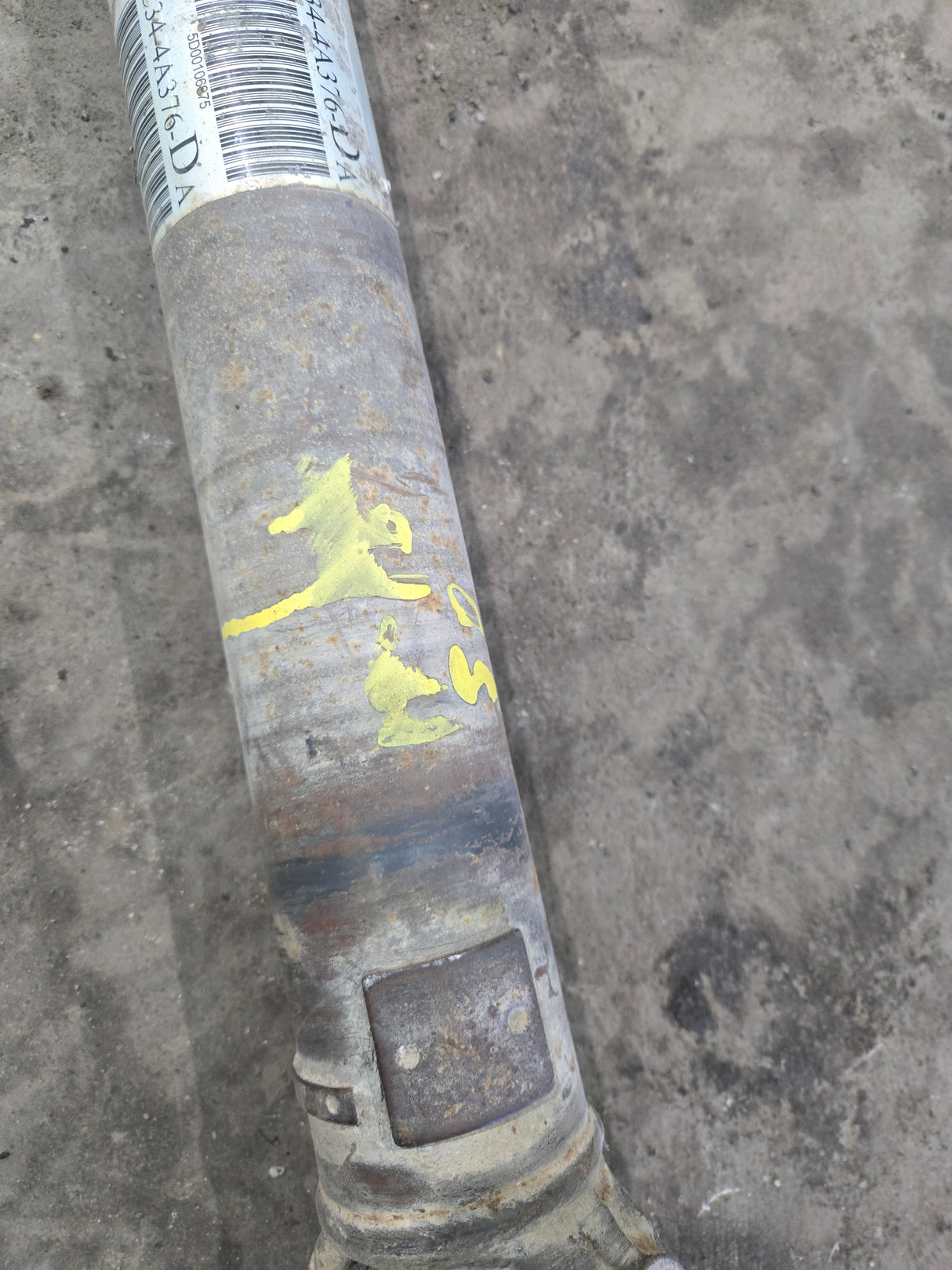 2011-2016 Ford F250 F350 F450 F550 Super Duty Front Drive Shaft BC34-4A376-EA