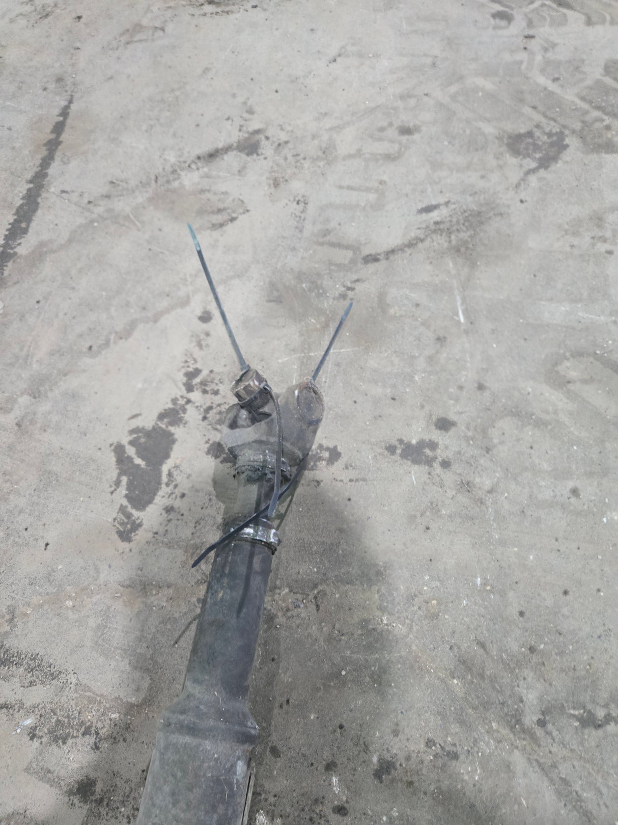 2003-2010 Ford F250 F350 F450 F550 Super Duty Front Drive Shaft 5C34-4A376-DF