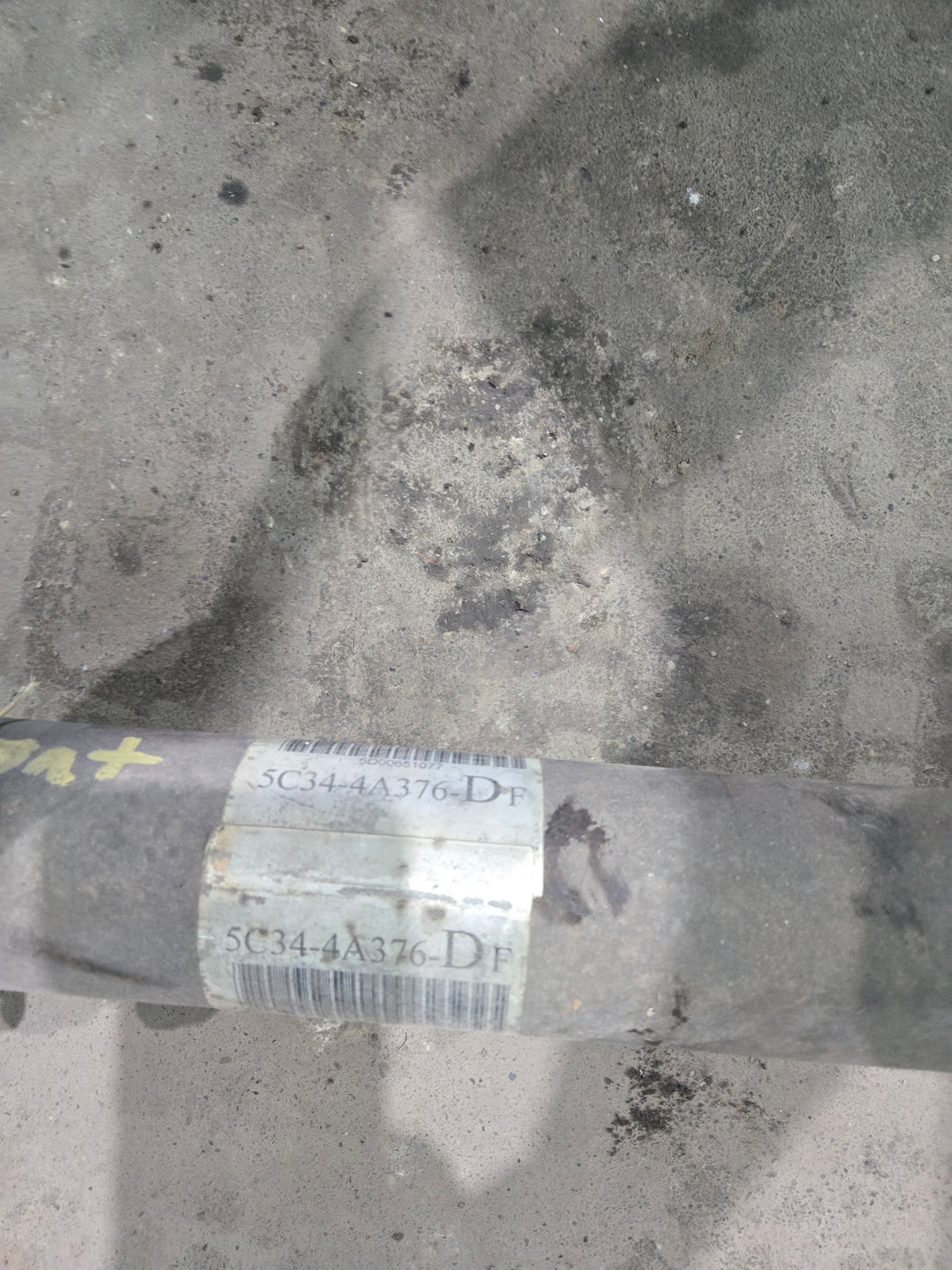 2003-2010 Ford F250 F350 F450 F550 Super Duty Front Drive Shaft 5C34-4A376-DF