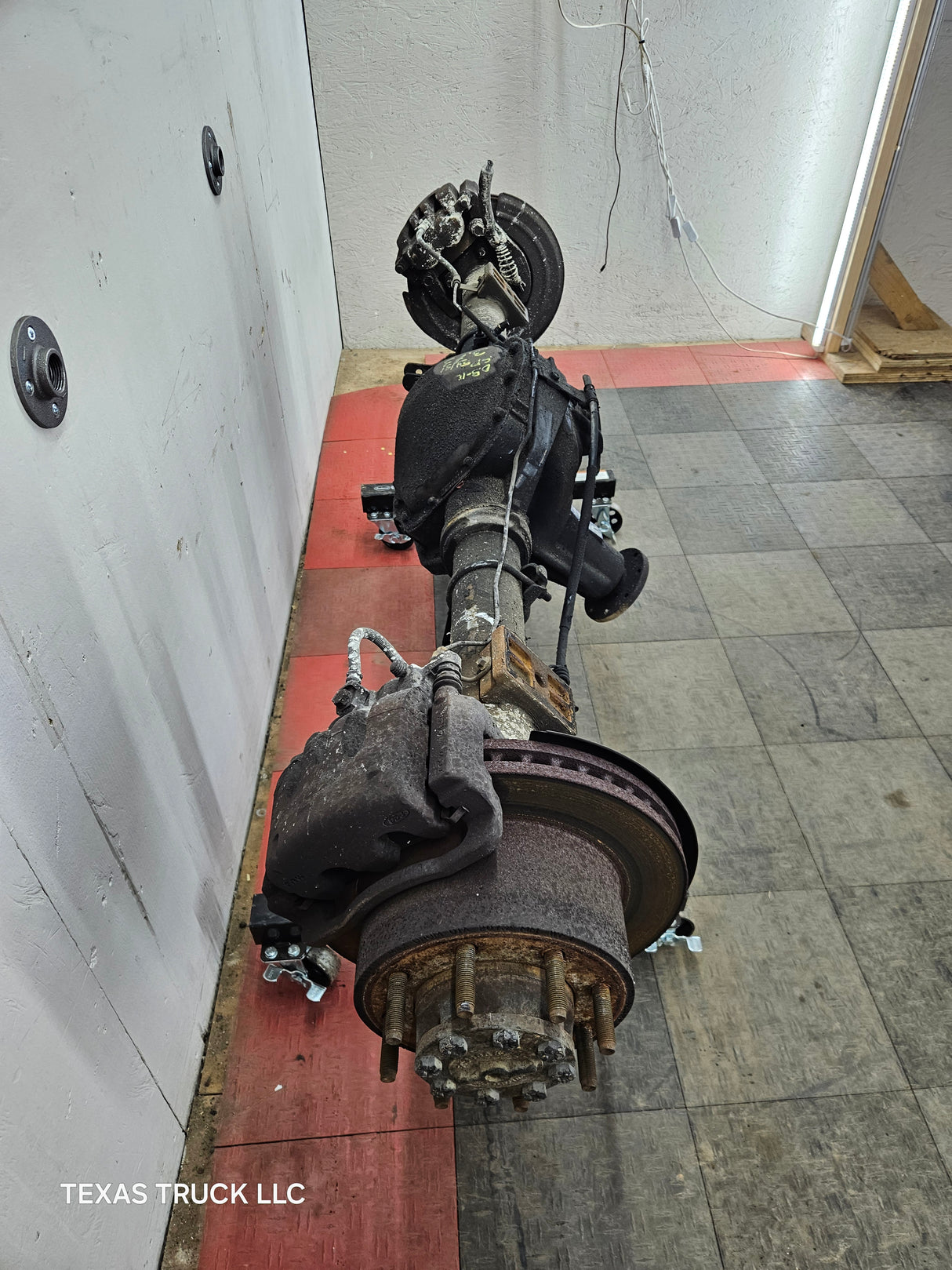 2005-2010 Ford Super Duty F250 F350 SRW Rear Axle 3.73 Gear Ratio 269k Miles