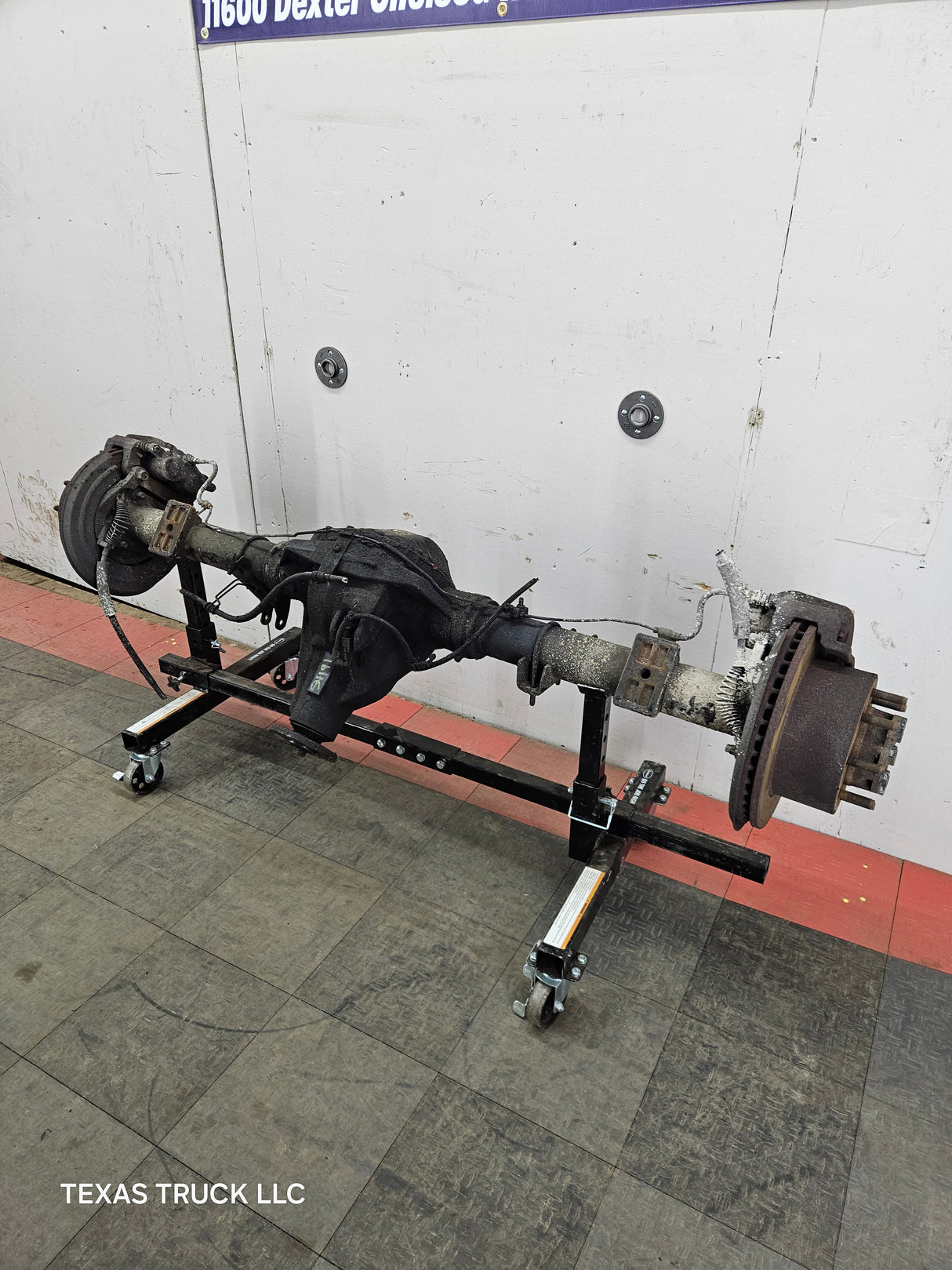 2005-2010 Ford Super Duty F250 F350 SRW Rear Axle 3.73 Gear Ratio 269k Miles