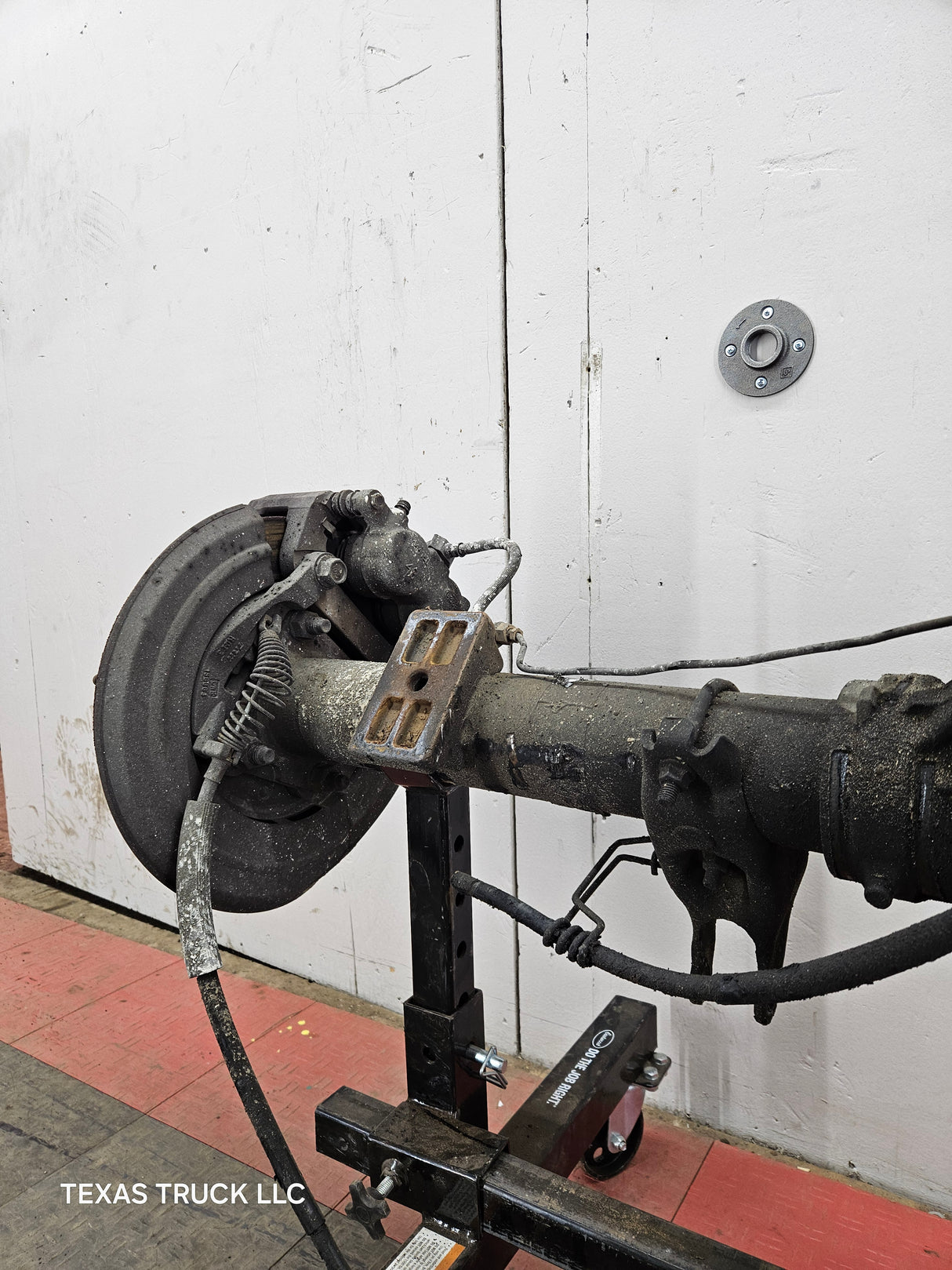 2005-2010 Ford Super Duty F250 F350 SRW Rear Axle 3.73 Gear Ratio 269k Miles