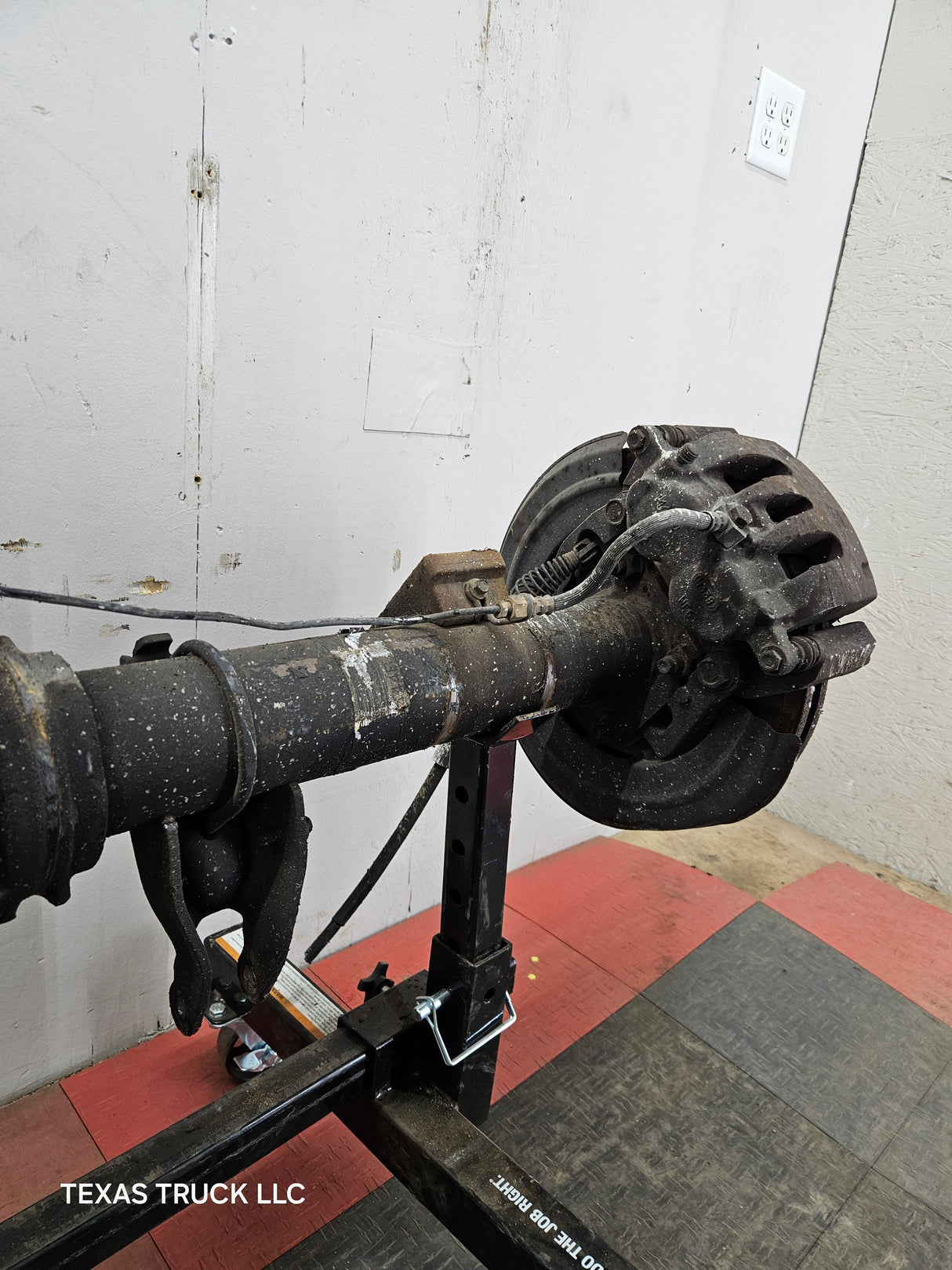2005-2010 Ford Super Duty F250 F350 SRW Rear Axle 3.73 Gear Ratio 269k Miles