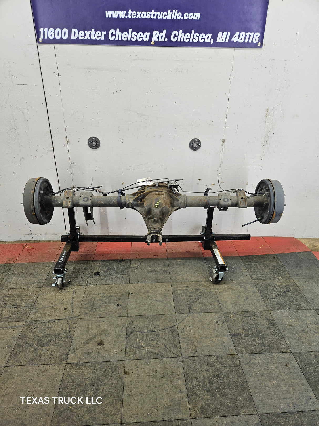 2009-2013 Chevrolet Silverado GMC Sierra 1500 Rear Axle 3.23 Gear Ratio