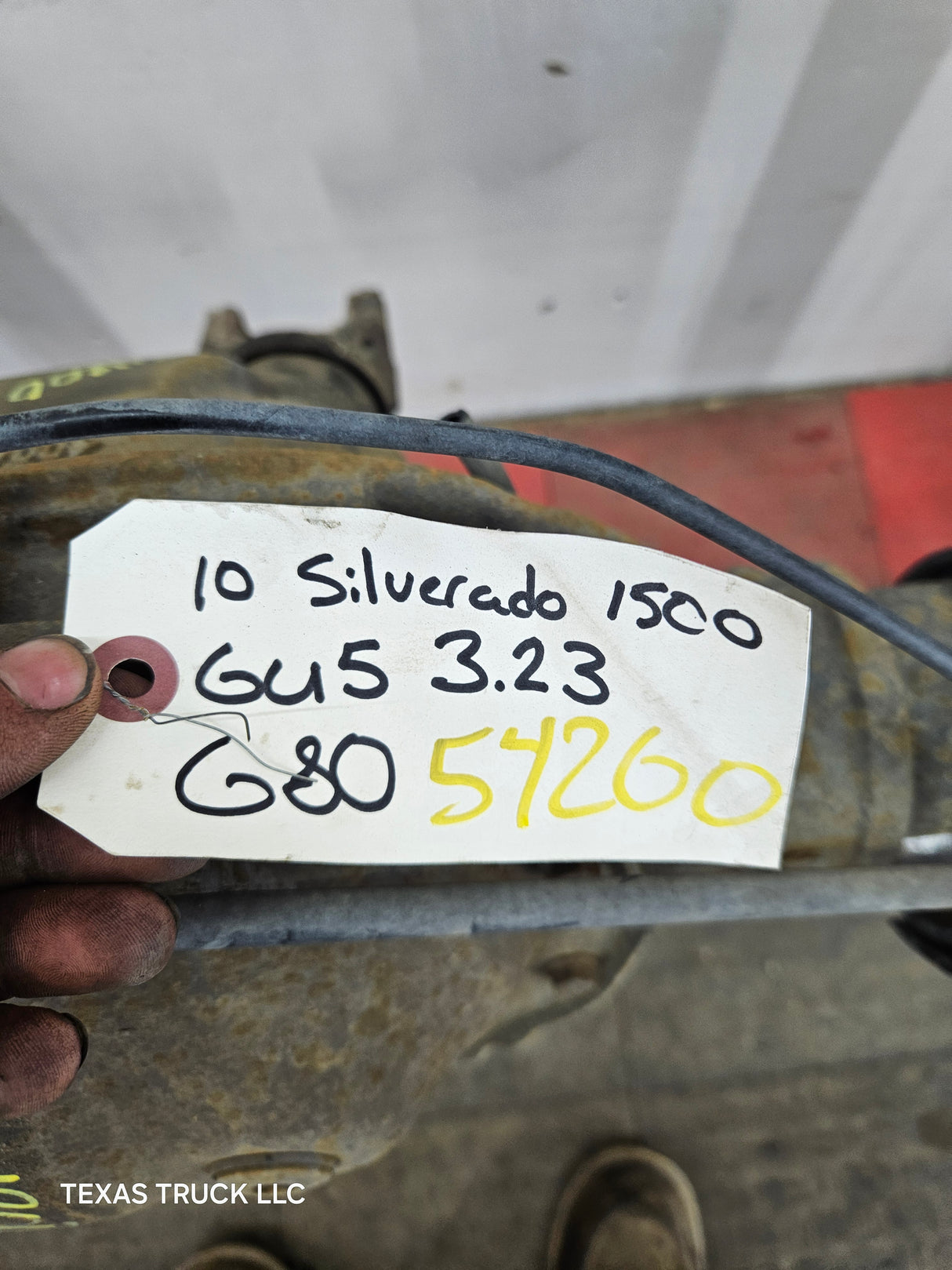 2009-2013 Chevrolet Silverado GMC Sierra 1500 Rear Axle 3.23 Gear Ratio