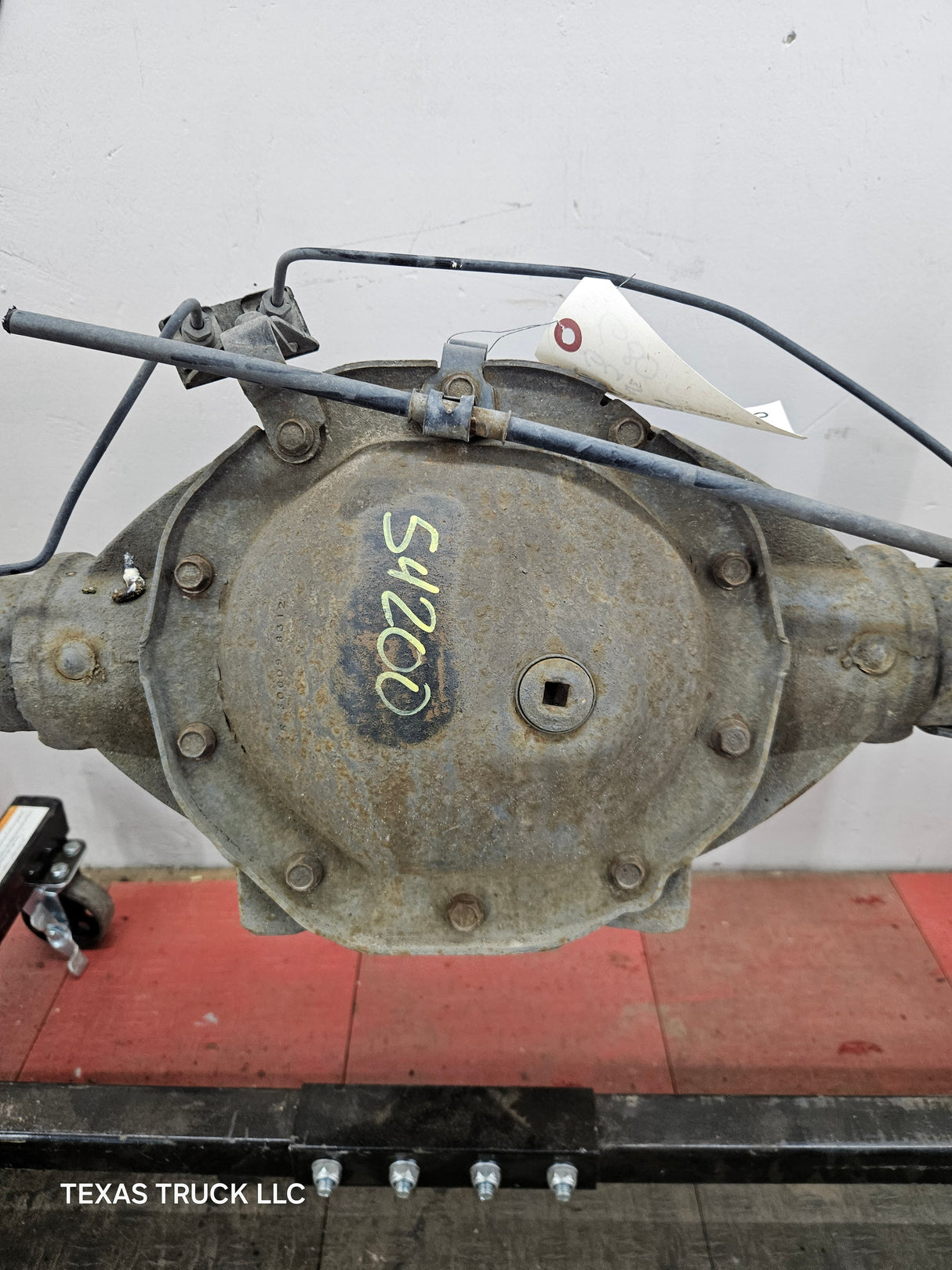 2009-2013 Chevrolet Silverado GMC Sierra 1500 Rear Axle 3.23 Gear Ratio