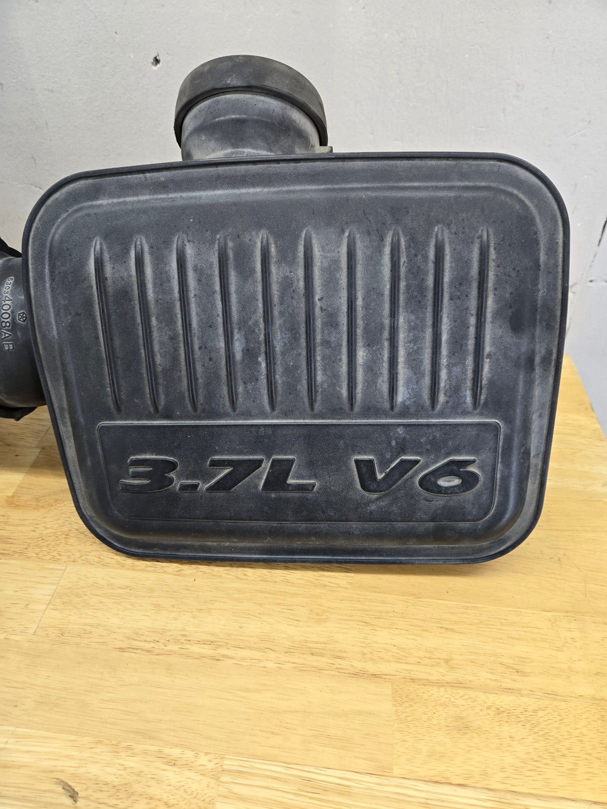 2004-2018 Dodge Ram 1500 2500 3500 Air Intake Box Cleaner