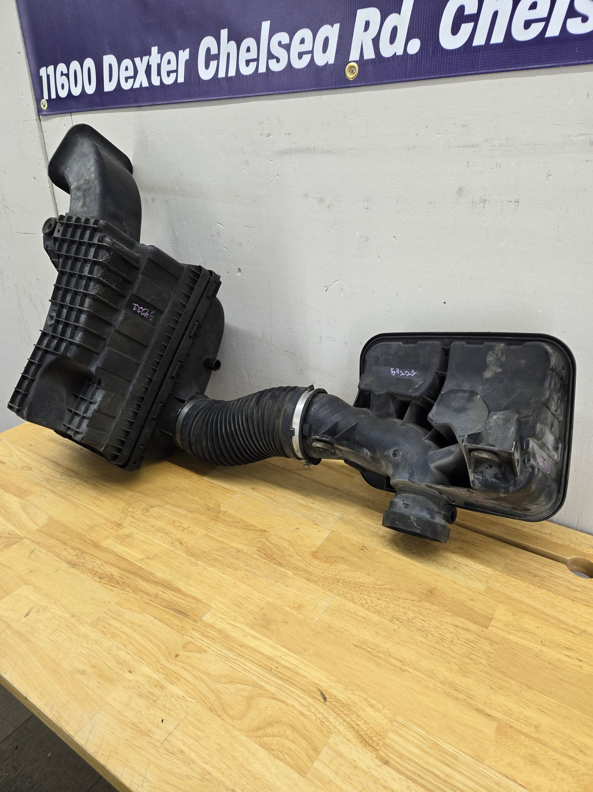 2004-2018 Dodge Ram 1500 2500 3500 Air Intake Box Cleaner