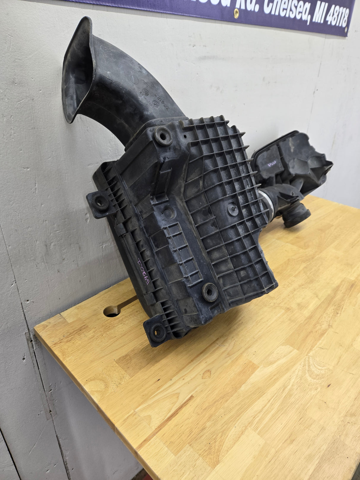 2004-2018 Dodge Ram 1500 2500 3500 Air Intake Box Cleaner